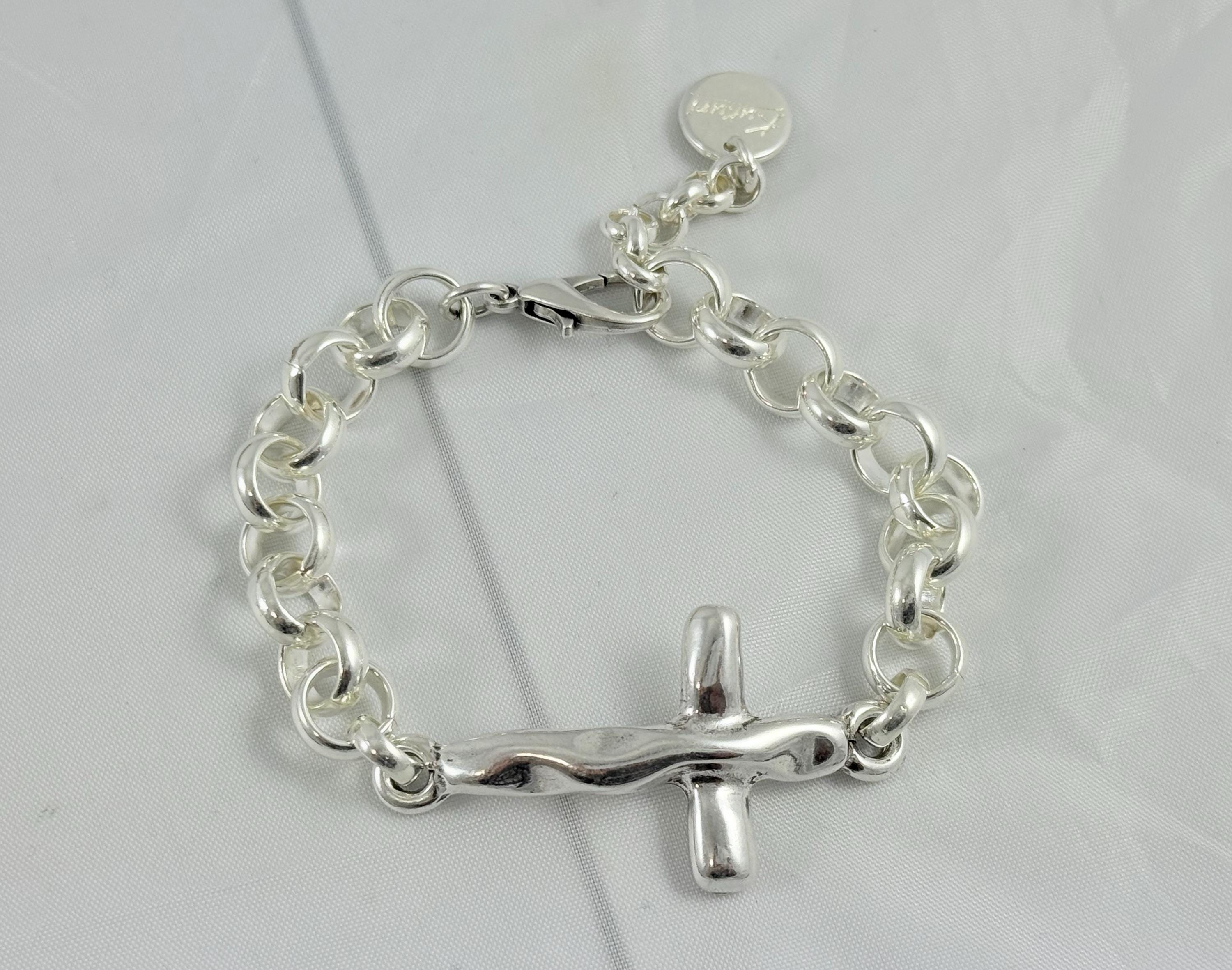 Chunky Silver chain bracelet with hammered cross, bold link rolo bracelet, heavyweight chain bracelet, voluminous bracelet,