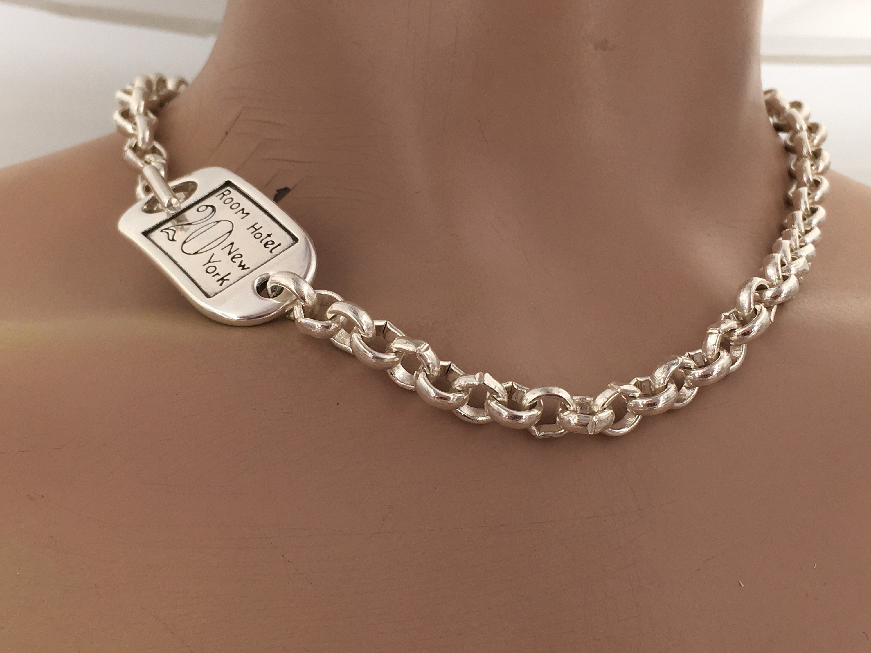 chunky silver chain necklace, curve chain necklace, silver bold chain necklace, statement chain necklace, style, big link chain