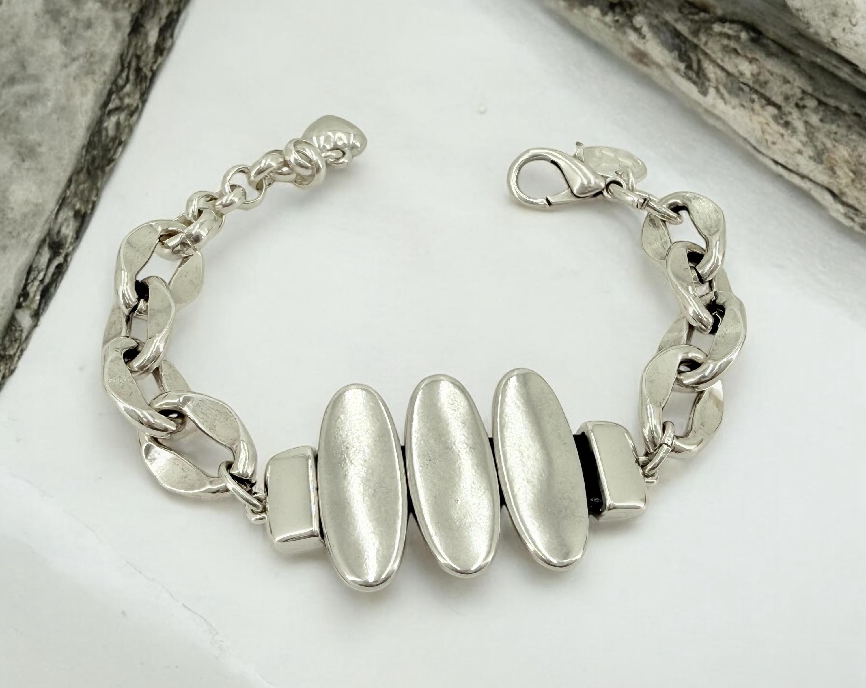 Chunky Silver Chain Bracelet – Big Link Bold Bracelet with Oval Centerpieces – Adjustable Statement Jewelry – Handmade Kukuri Jewelry