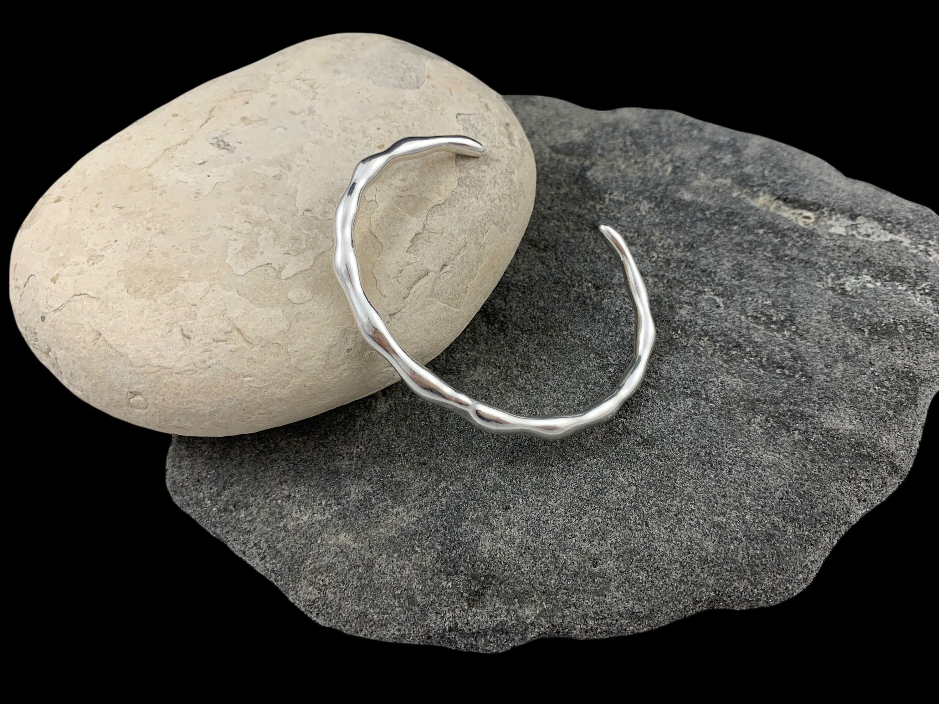 Silver Hammered Organic Cuff Bracelet – Unisex Vintage Open Bangle – Chunky 80s-Inspired Design – Kukuri Jewelry