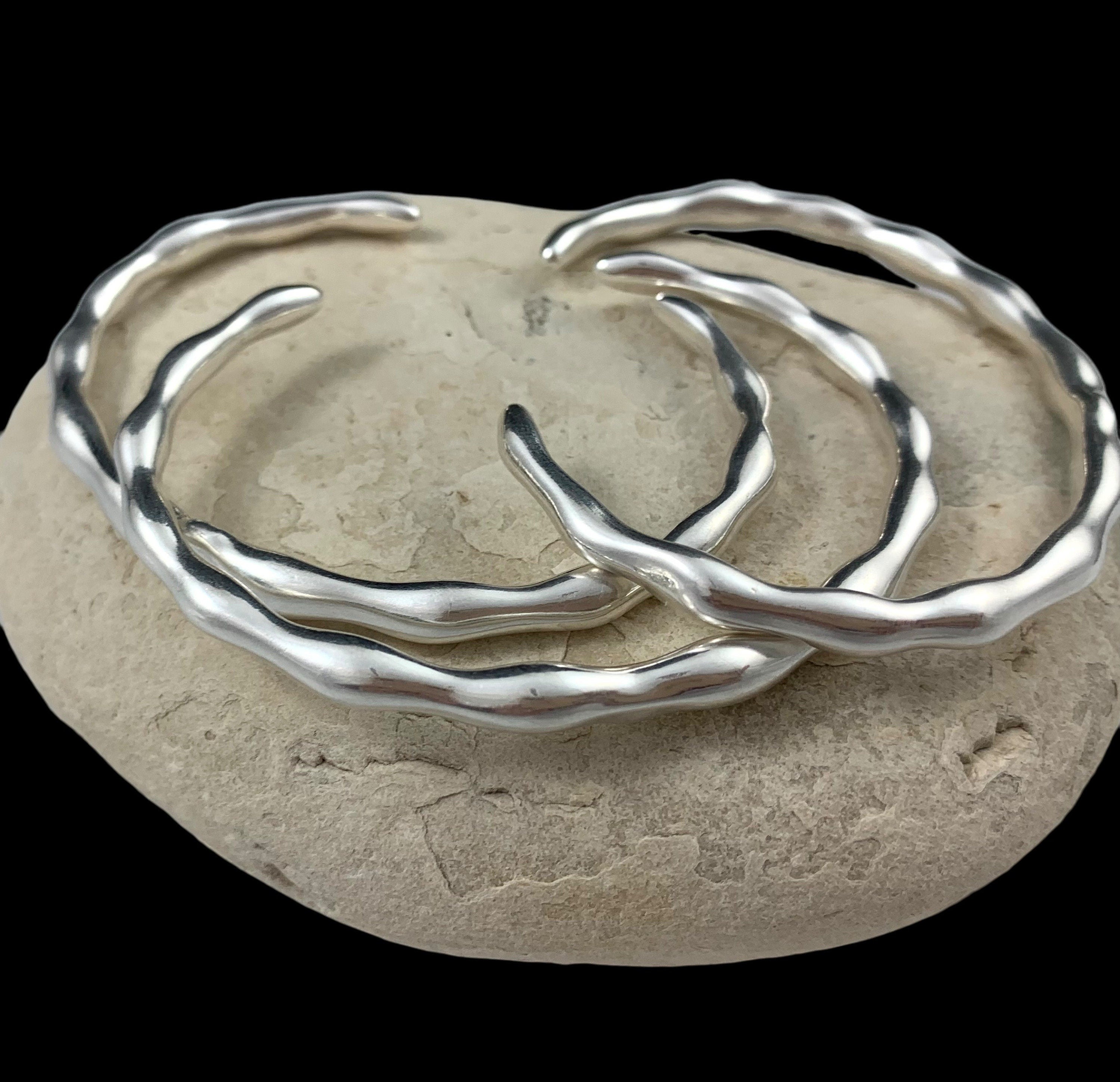 Silver Hammered Organic Cuff Bracelet – Unisex Vintage Open Bangle – Chunky 80s-Inspired Design – Kukuri Jewelry