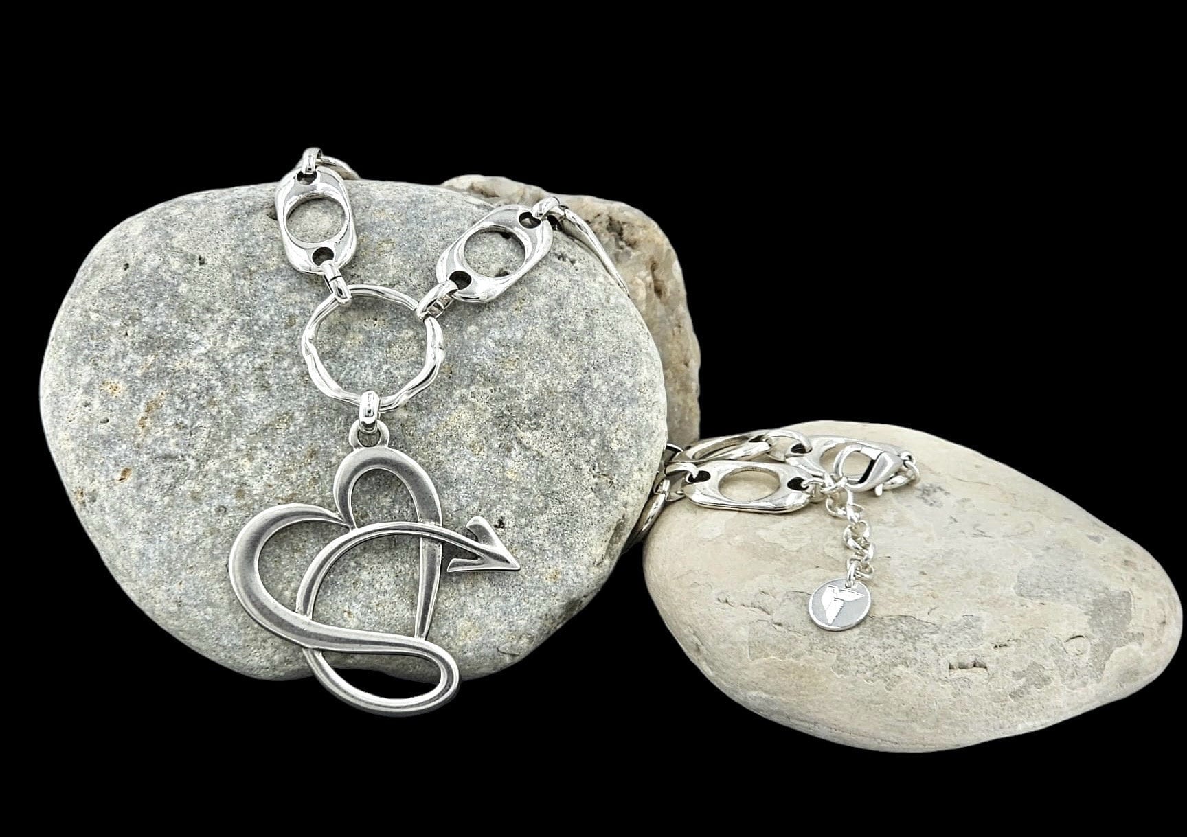 Chunky silver chain Heart Pendant Necklace – Bold Adjustable Chain with Statement Design, bold chain adjustable choker,