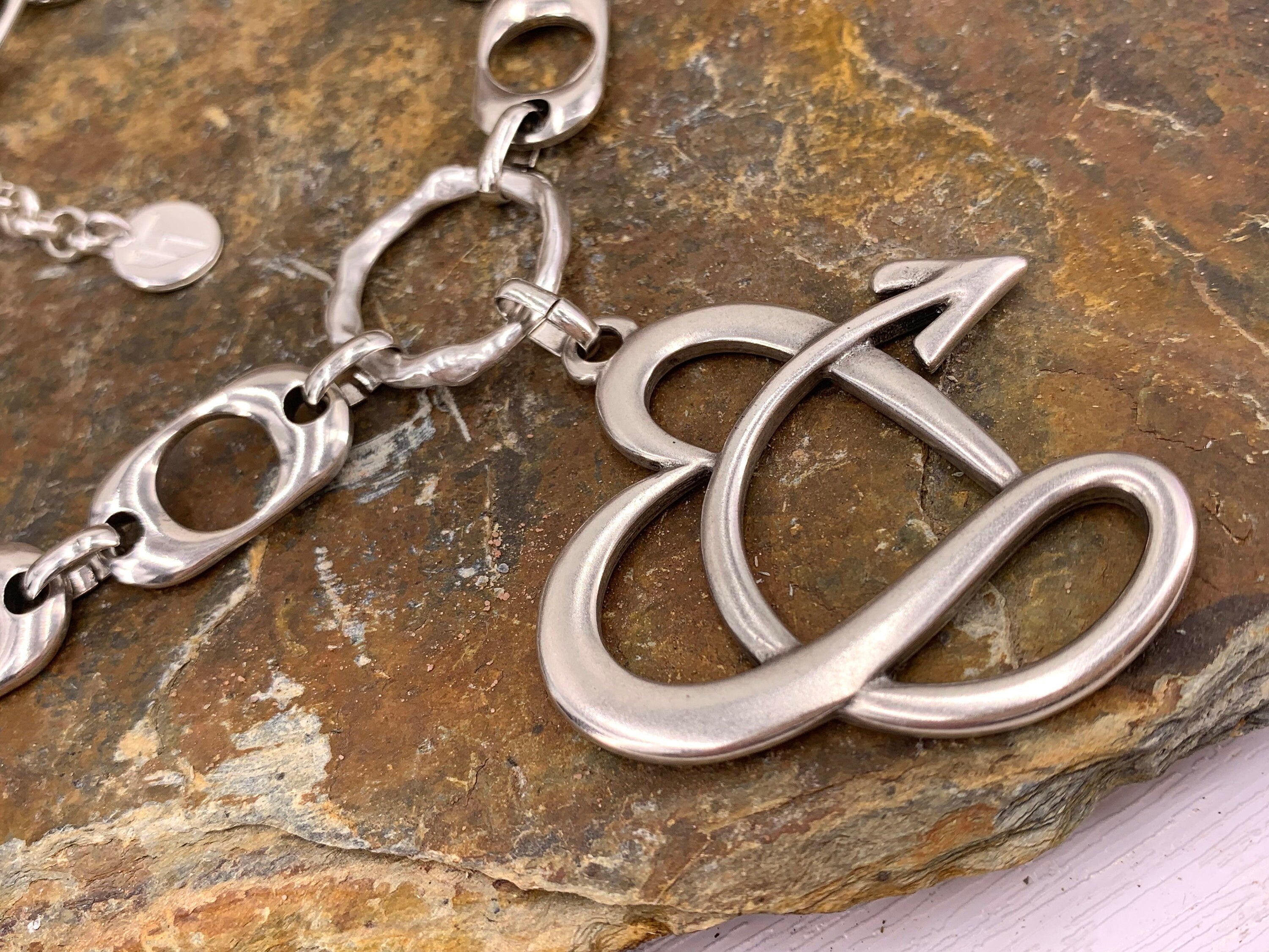 Chunky silver chain Heart Pendant Necklace – Bold Adjustable Chain with Statement Design, bold chain adjustable choker,