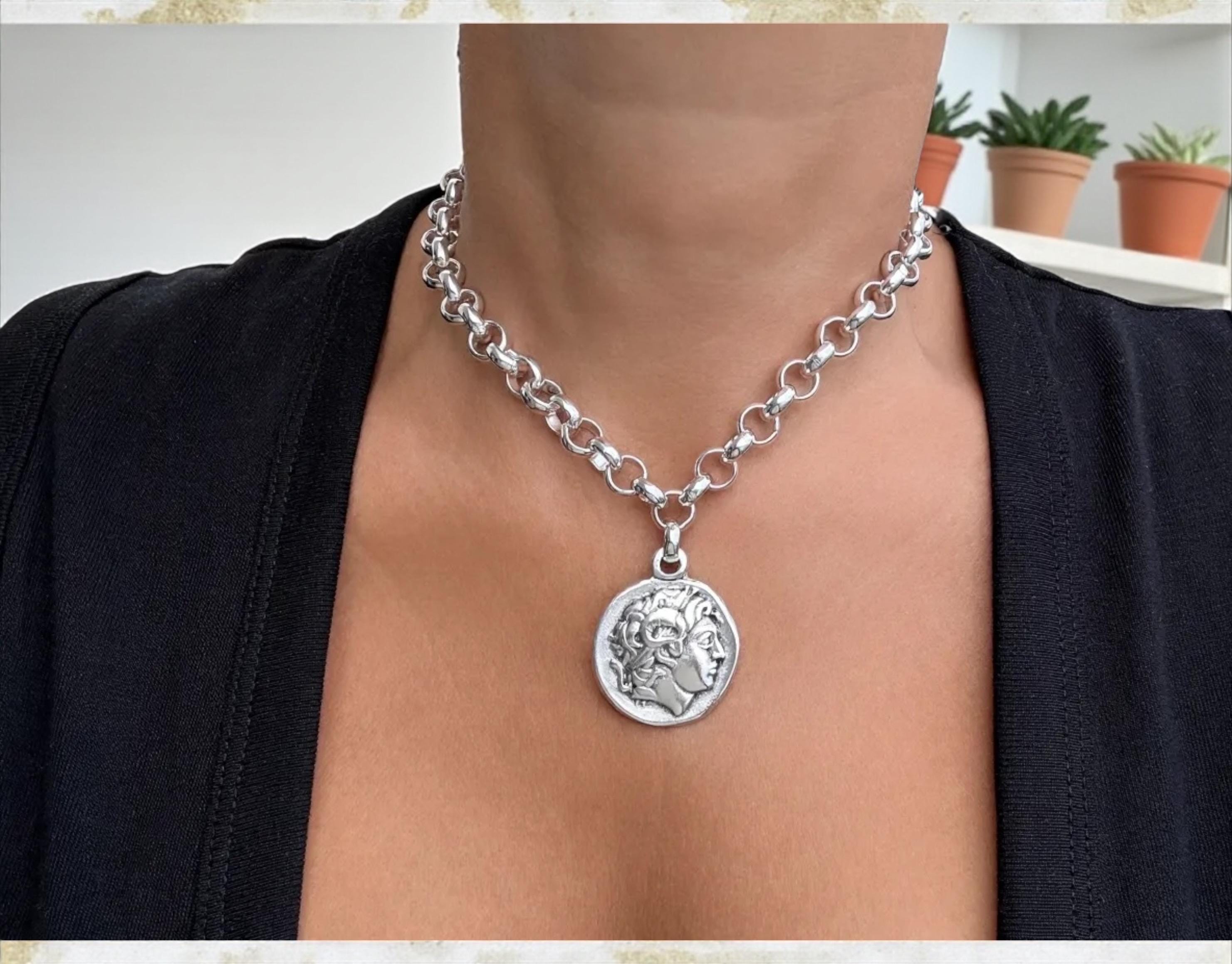 Artisian Silver plated chunky chain coin pendant toggle clasp necklace
