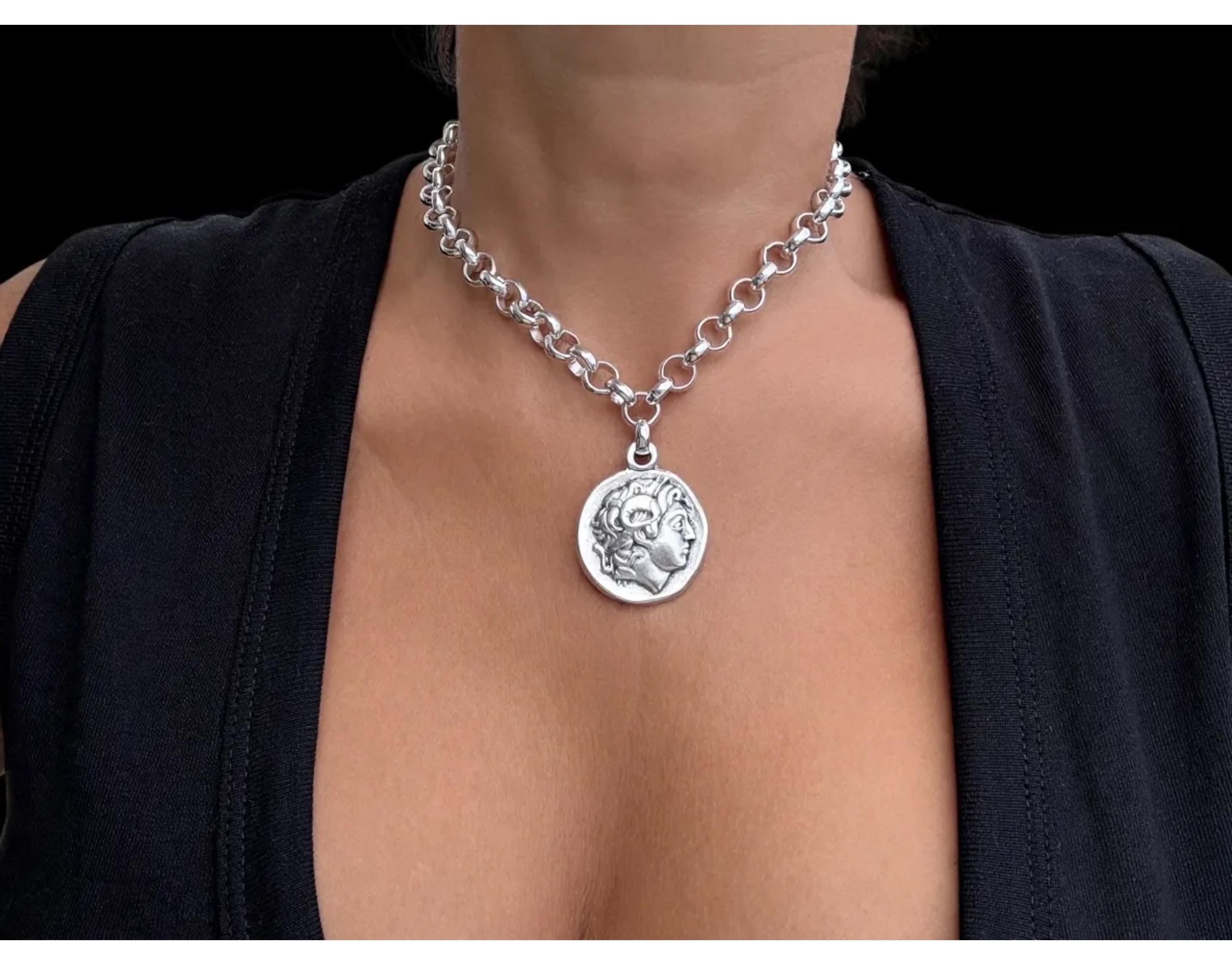 Artisian Silver plated chunky chain coin pendant toggle clasp necklace