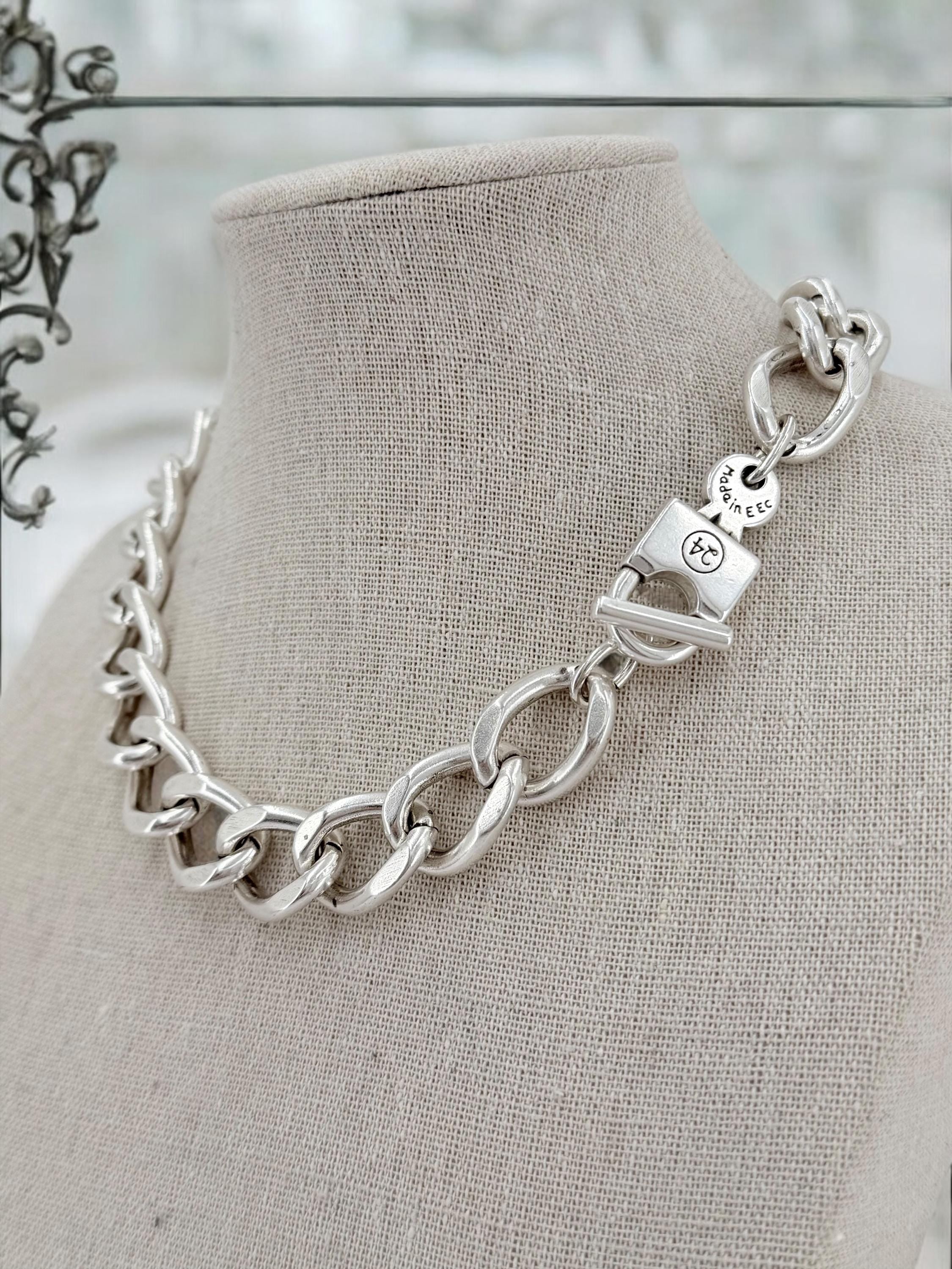 Artisian Silver plated chunky chain padlock toggle clasp necklace, industrial style