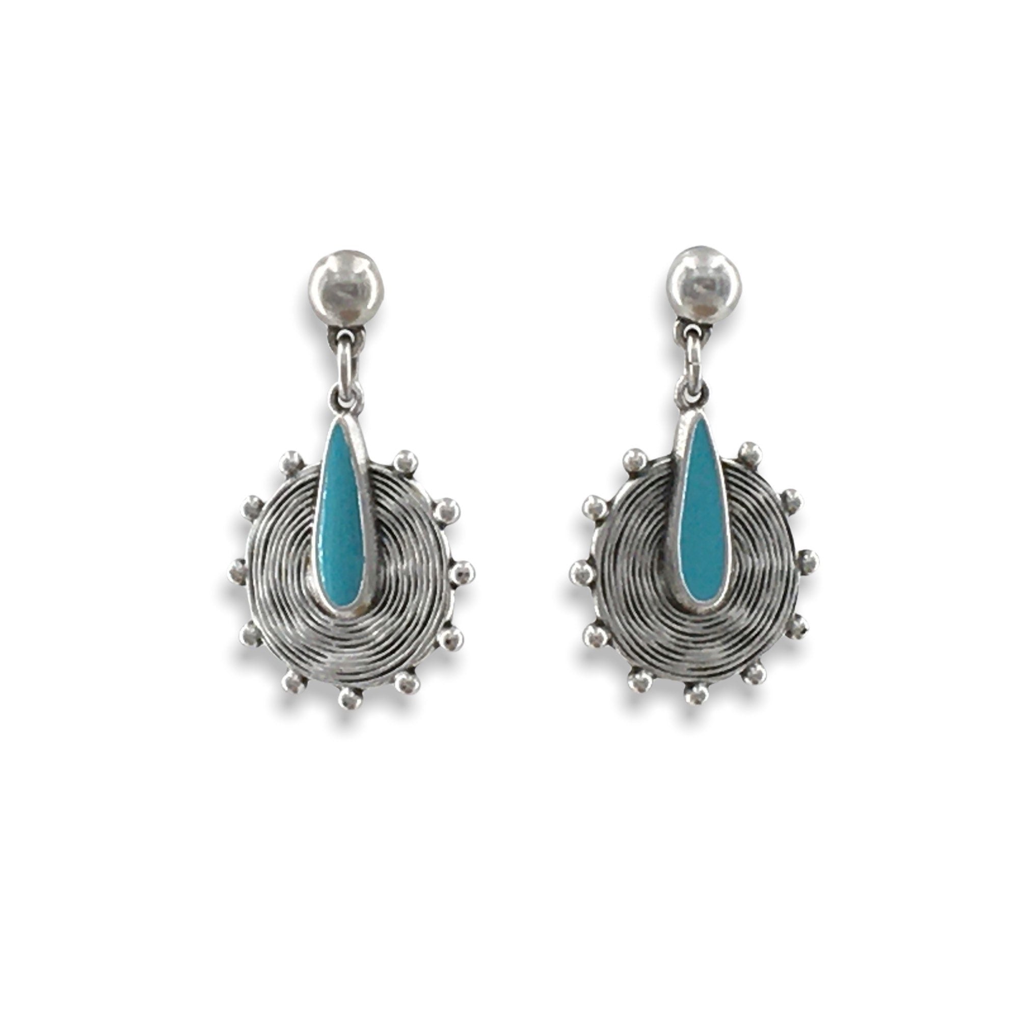 Bohemian Turkish silver dropped engraved earring