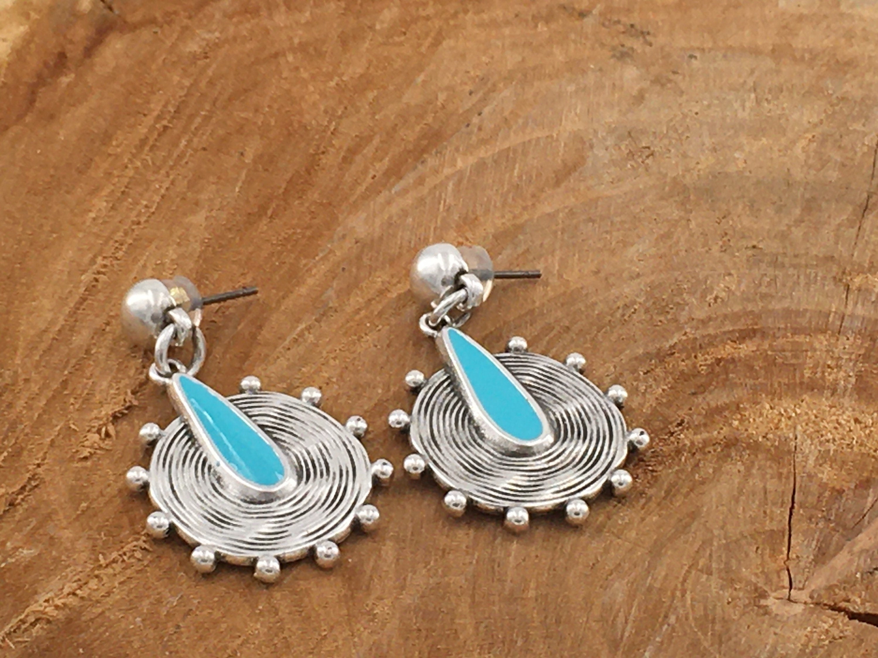 Bohemian Turkish silver dropped engraved earring