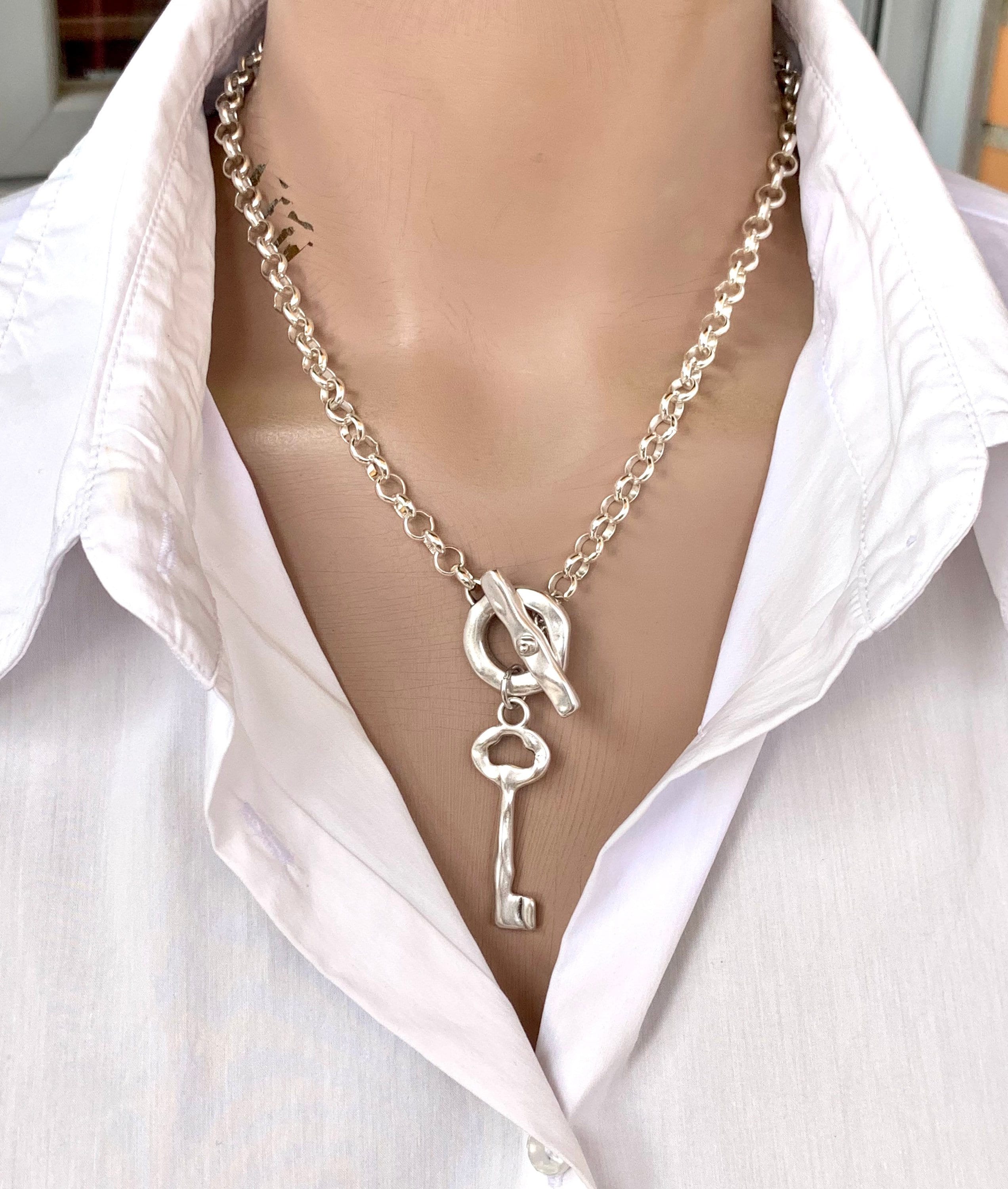 Artisian silver plated Chunky chain key pendant and toggle clasp necklace