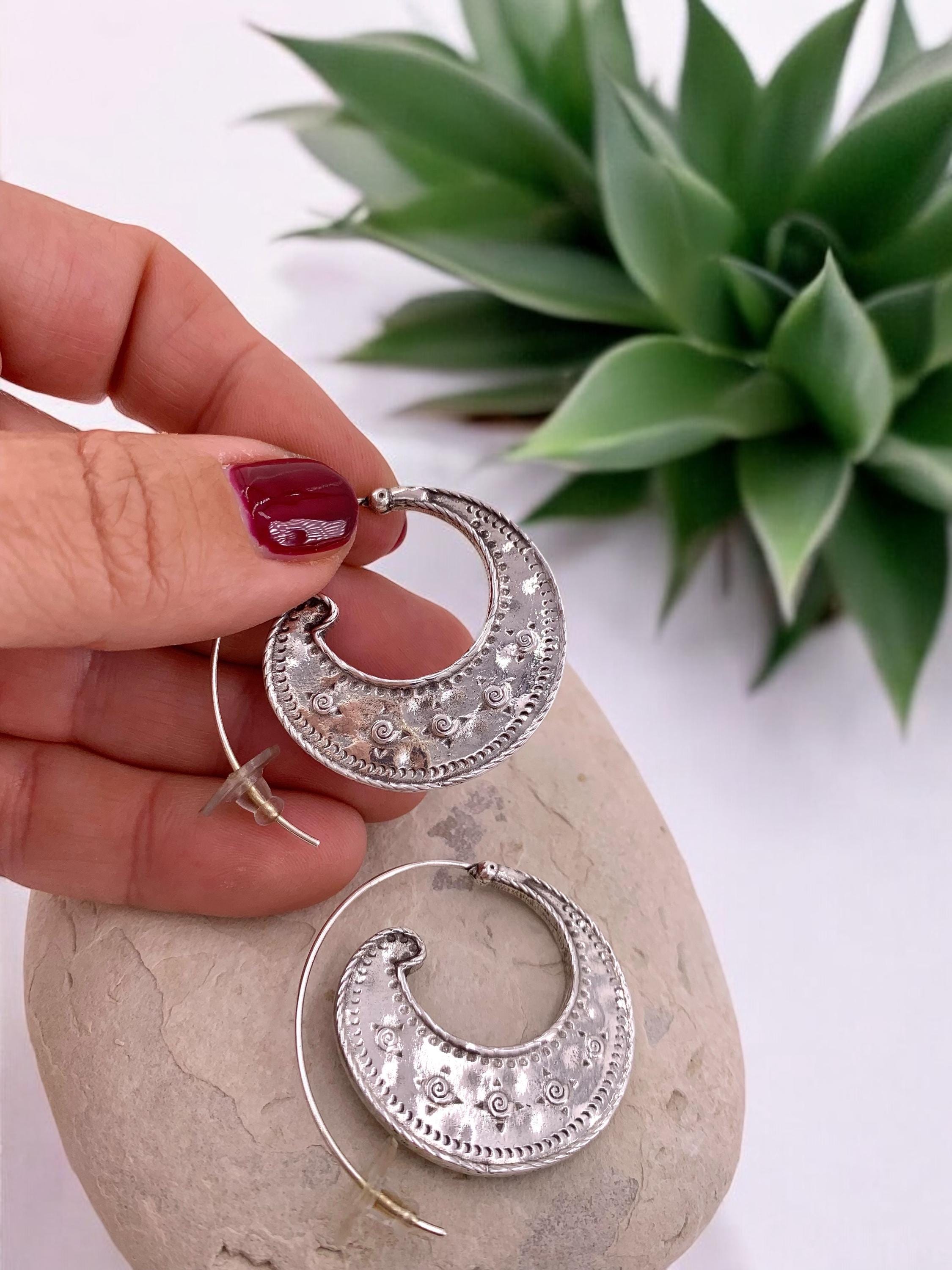 Silver antique moon earrings, silver spiral earrings, statement earrings, ethnic earrings, big moon engraved earrings, mandala earring