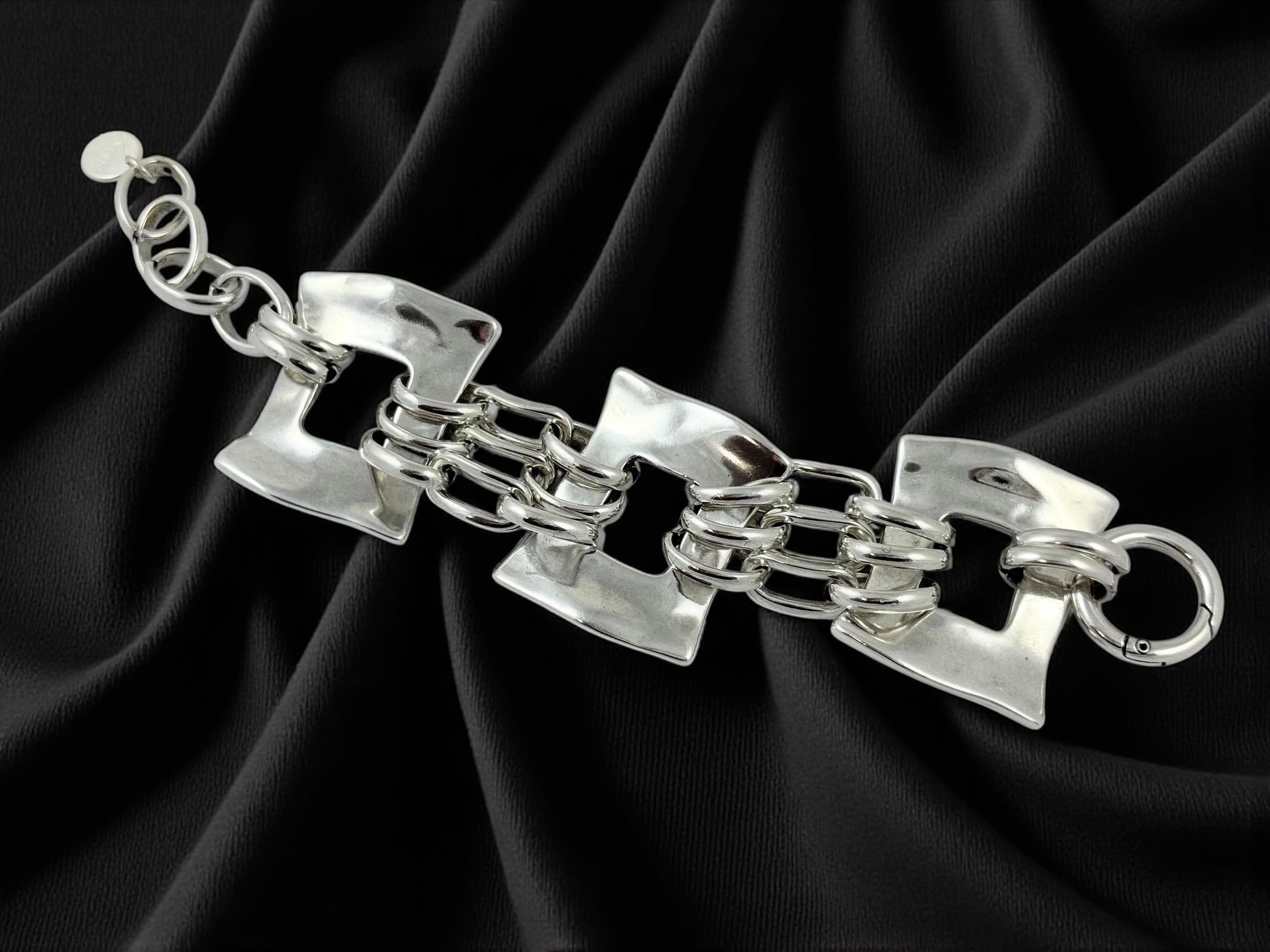 Chunky geometric silver bracelet – bold statement cuff – adjustable, plus‑size friendly