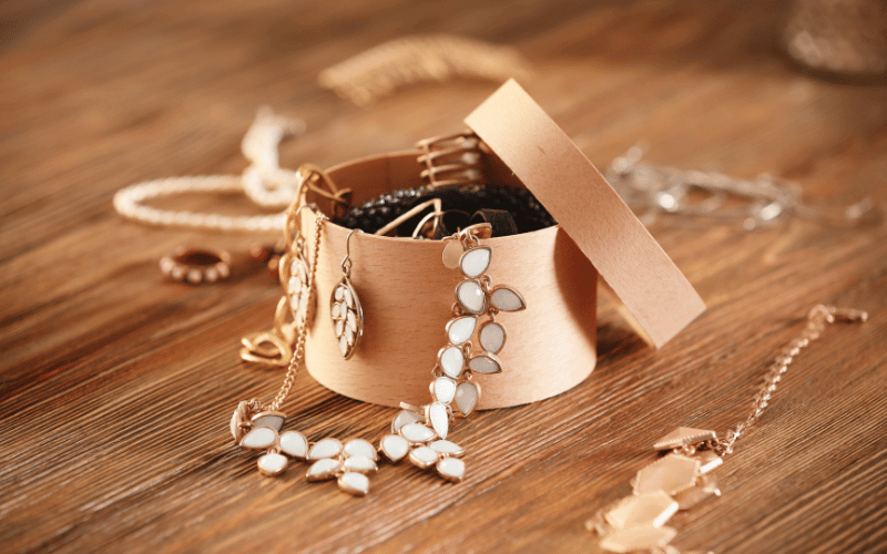 Eco-Friendly Jewelry: Sustainable Materials and Modern Design