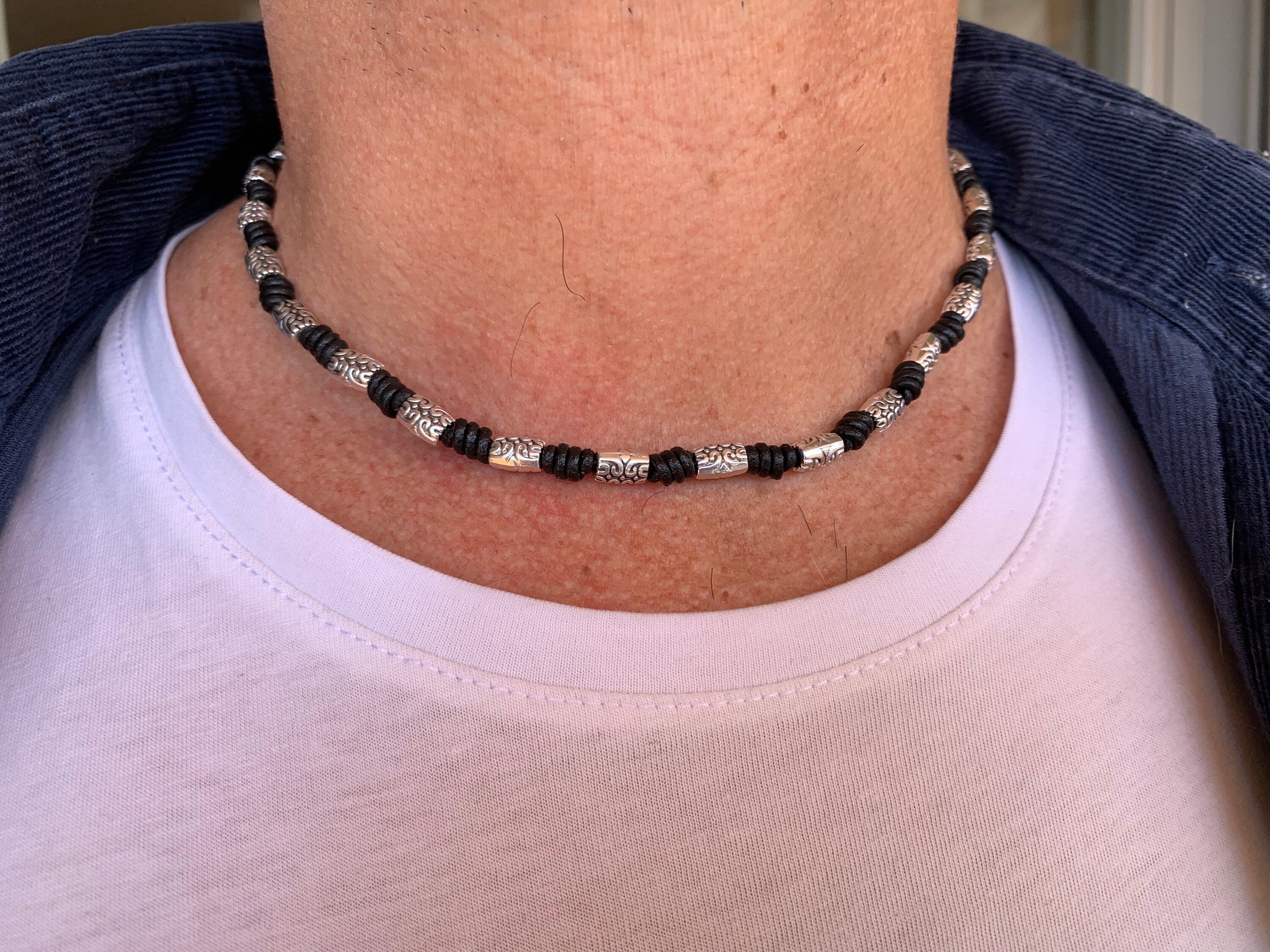 Collar de cuero para hombre, collar de cuero con cuentas, collar anudado para hombre, regalo para hombre. Joyería para hombre, collar bohemio, joyería de cuero.