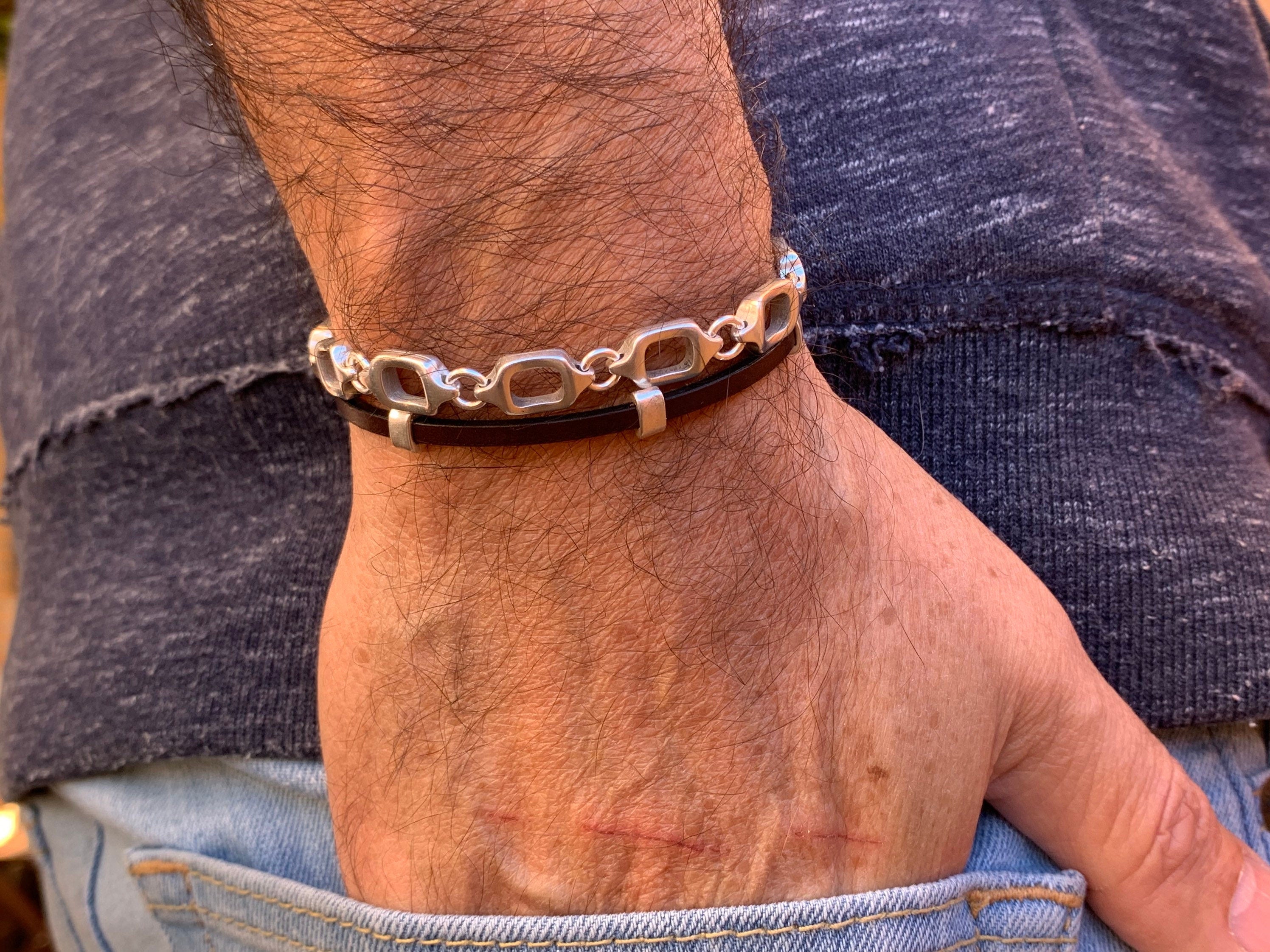 Sculptural Silver Chain Bracelet – Handmade Chunky Design with Custom Clasp – Unisex Modern Statement Jewelry, bold chain bracelet
