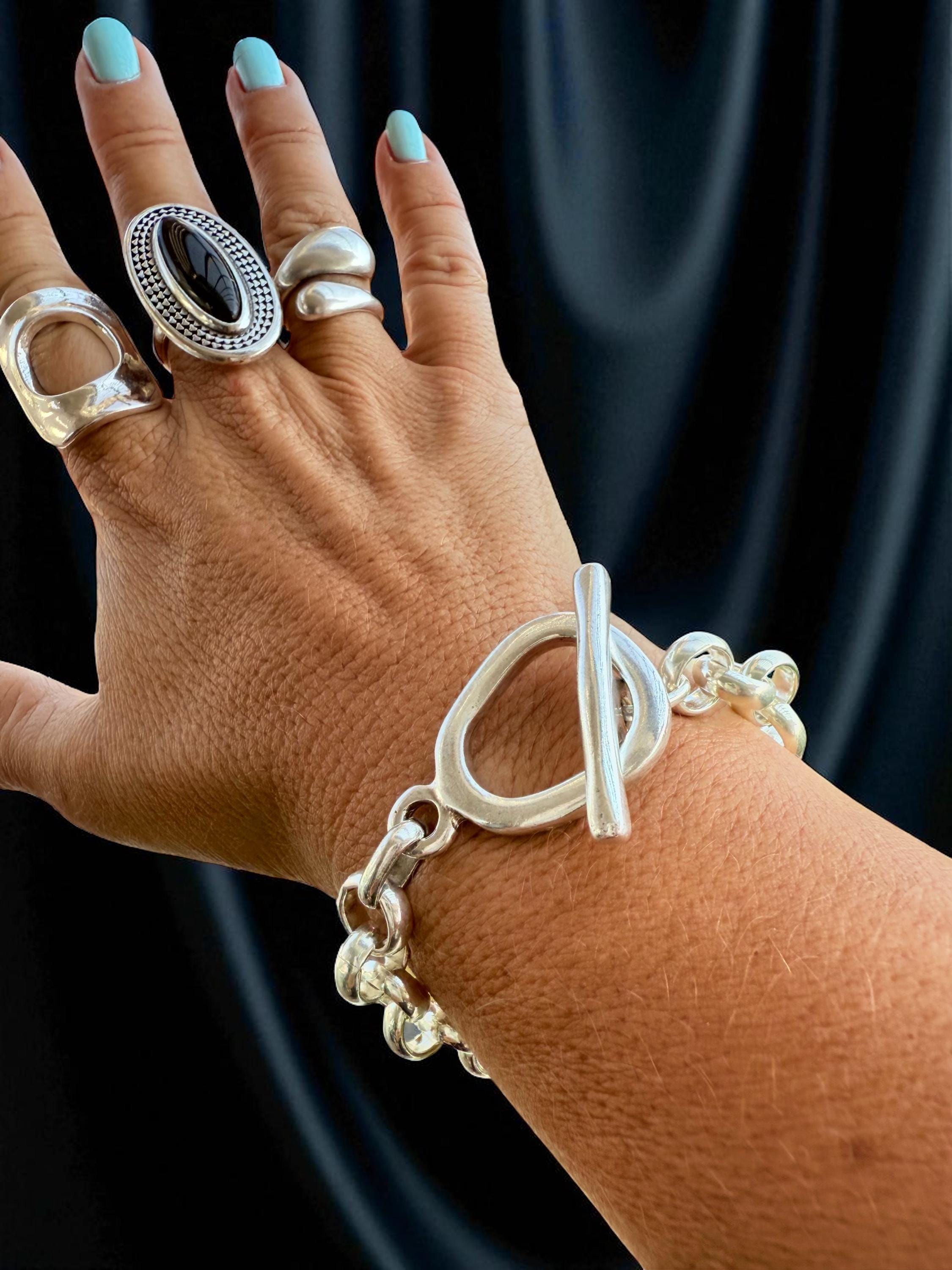 Chunky Silver Chain Bracelet – 10 mm Solid shiny Links – Toggle Clasp – Heavyweight Statement Jewelry – Uno de 50 Inspired – Custom Fit Gift