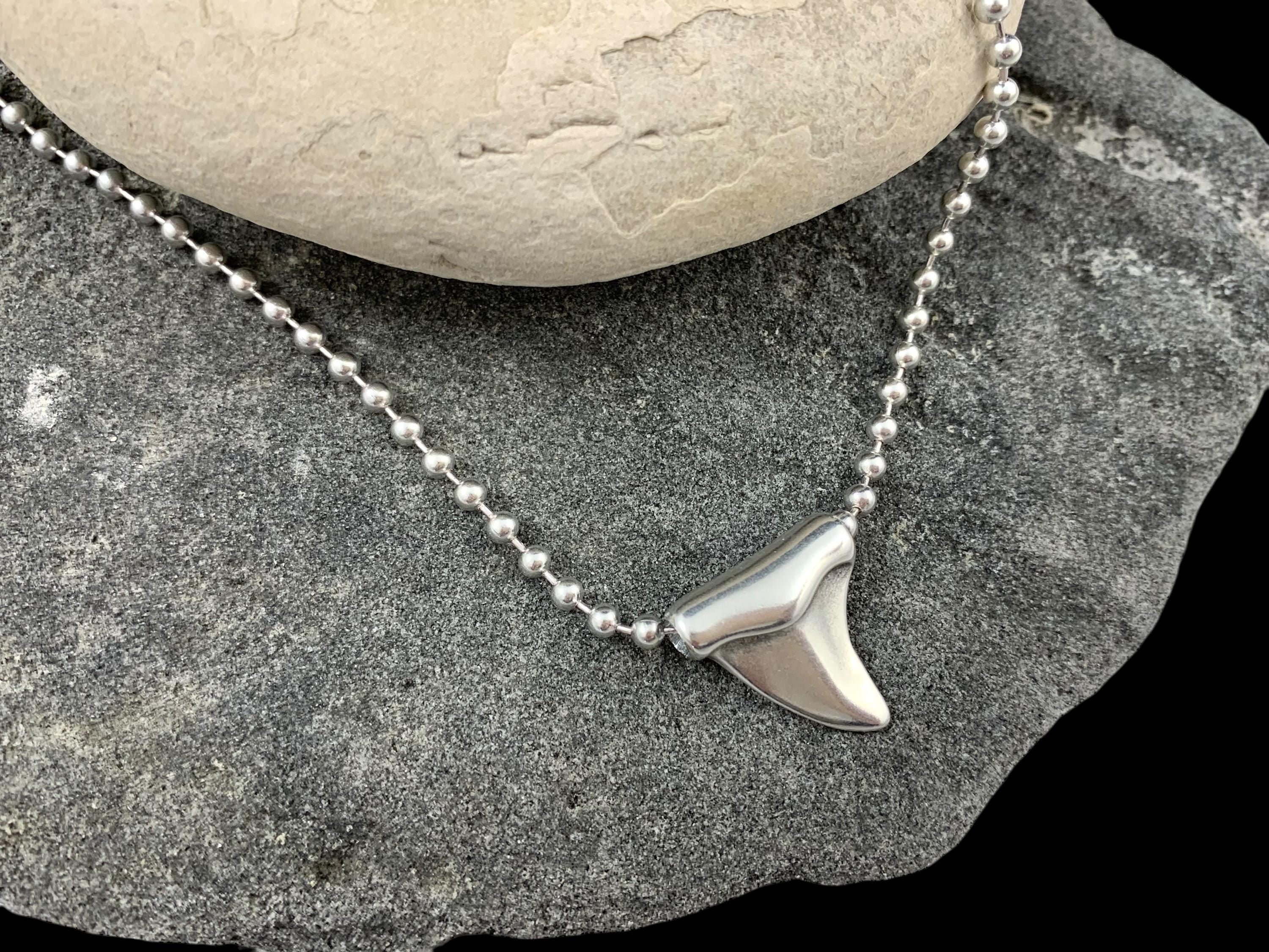 Silver balls chain necklace with shark tooh pendant, silver unisex necklace, surfers necklace, gift for him, boho men jewelry,