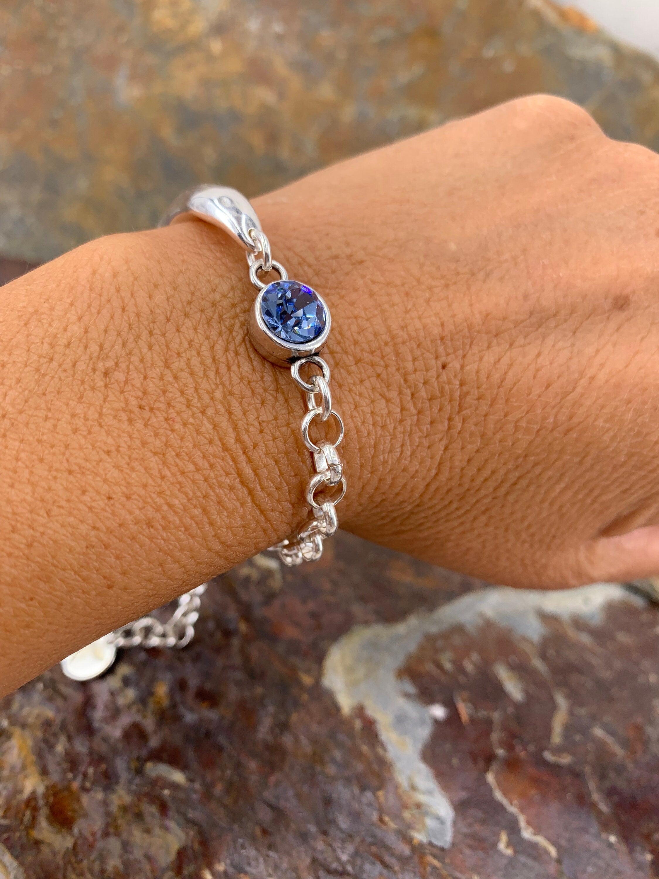 Chunky half cuff chain siver bracelet with Swarovski crystal. Chunky silver bracelet, uno de 50 style, rigid silver half cuff, half bangle