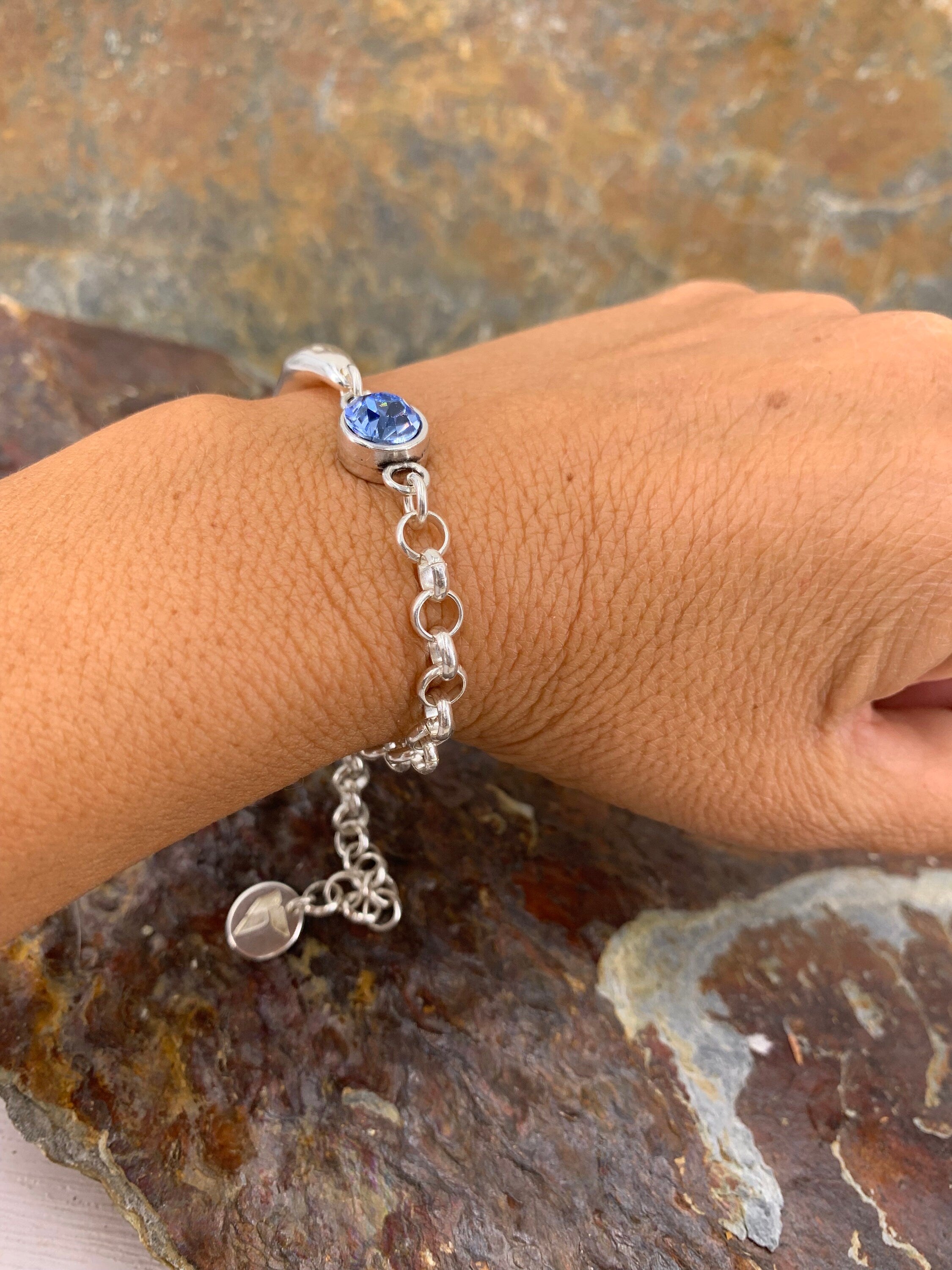 Chunky half cuff chain siver bracelet with Swarovski crystal. Chunky silver bracelet, uno de 50 style, rigid silver half cuff, half bangle