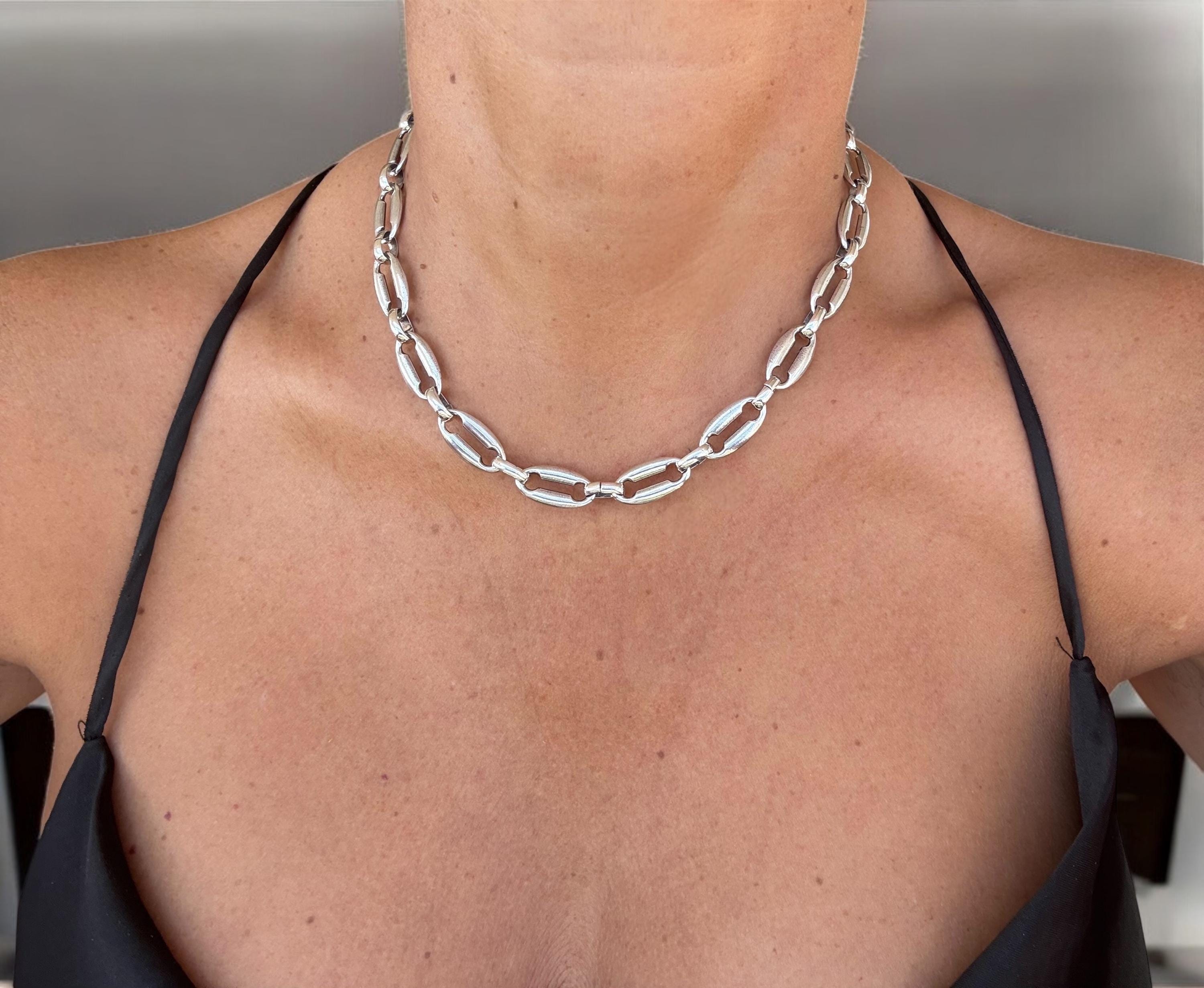 Chunky Sculptural silver Chain Necklace – Voluminous Link Design in Urban Statement Style - bold edgy choker - special chain design -