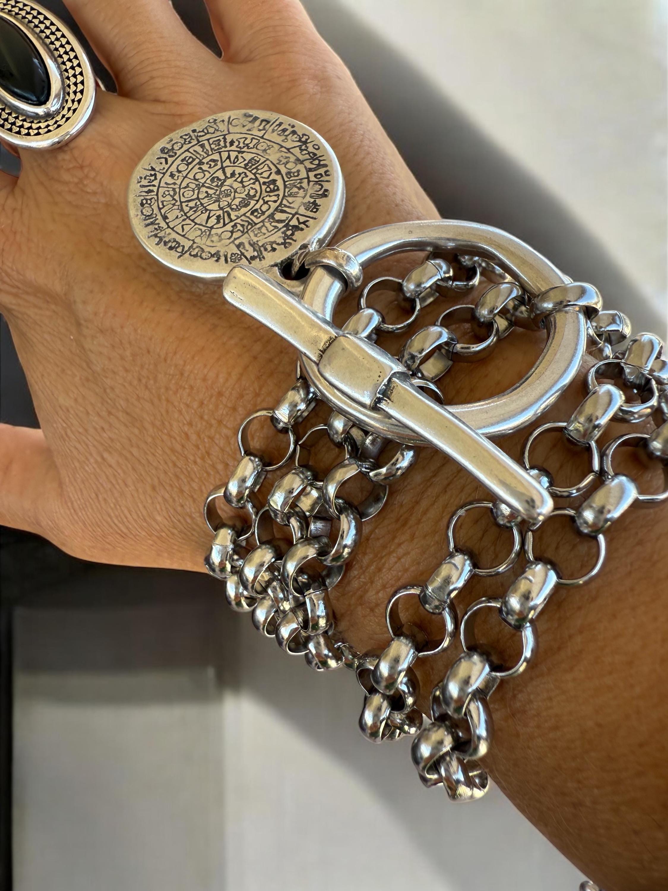 Chunky Wrap Chain Bracelet – Dark Silver Rolo Links with Coin Pendant & Toggle Clasp – Multi-Layer Statement Jewelry in stainless Steel