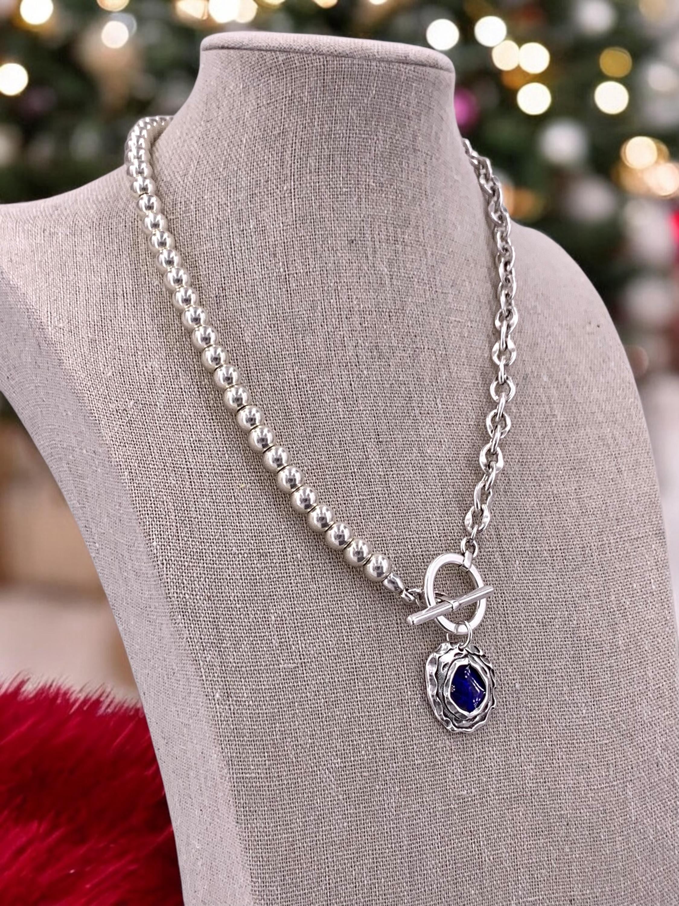 Chunky Silver Chain & Beaded Necklace – Vintage Blue Pendant with Statement Toggle Clasp – Bold Mixed Design Jewelry - exclusive design