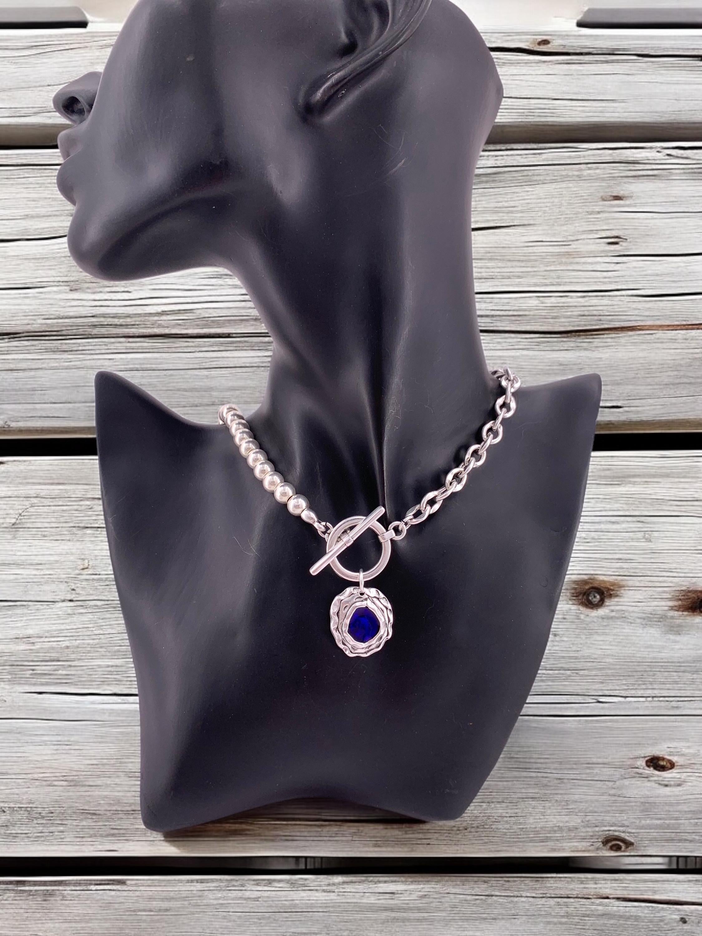Chunky Silver Chain & Beaded Necklace – Vintage Blue Pendant with Statement Toggle Clasp – Bold Mixed Design Jewelry - exclusive design
