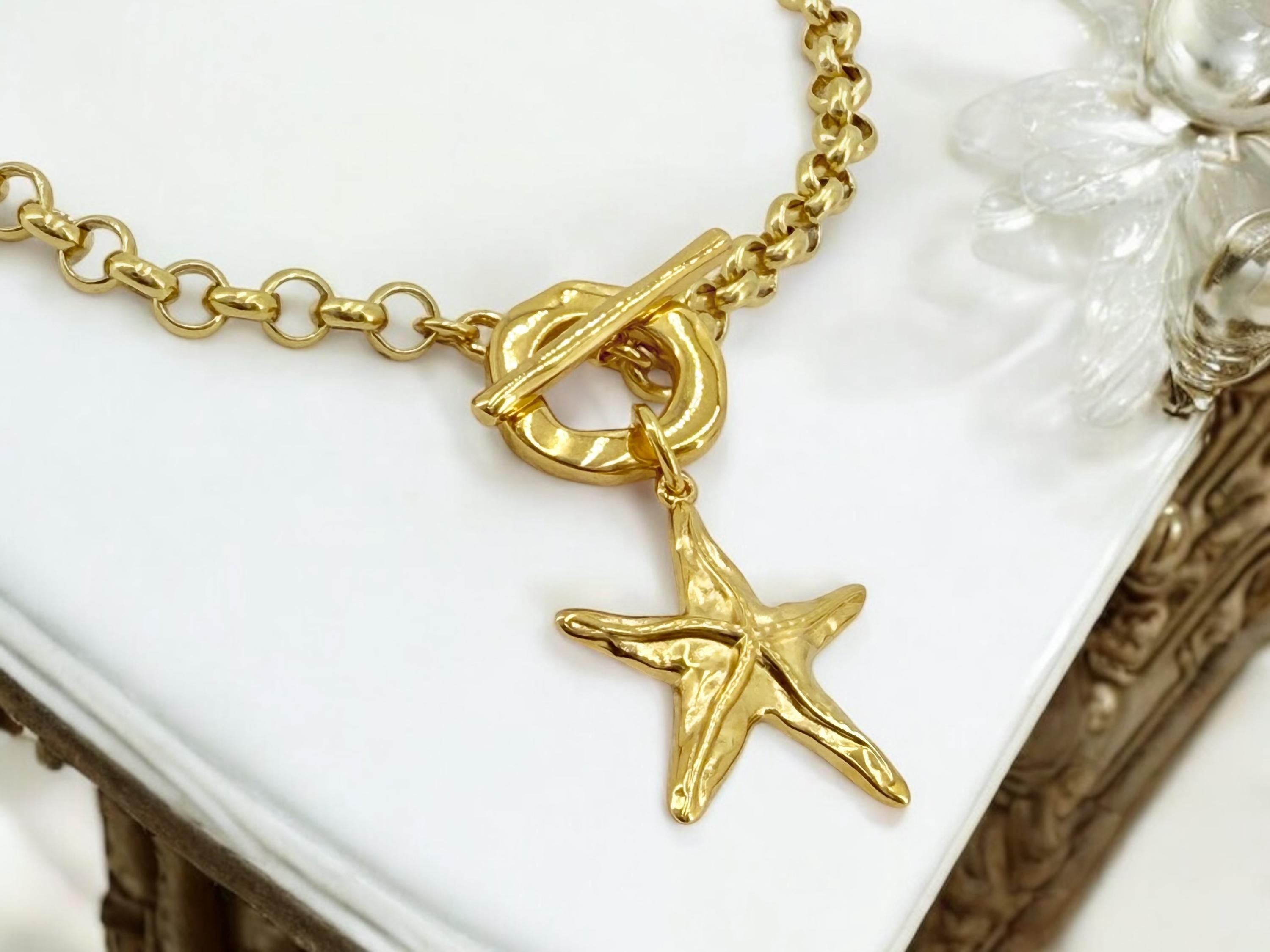 Chunky Gold Starfish Necklace – 24k Gold-Plated Rolo Chain with Toggle Clasp – Handmade Statement Choker - uno de 50 Style