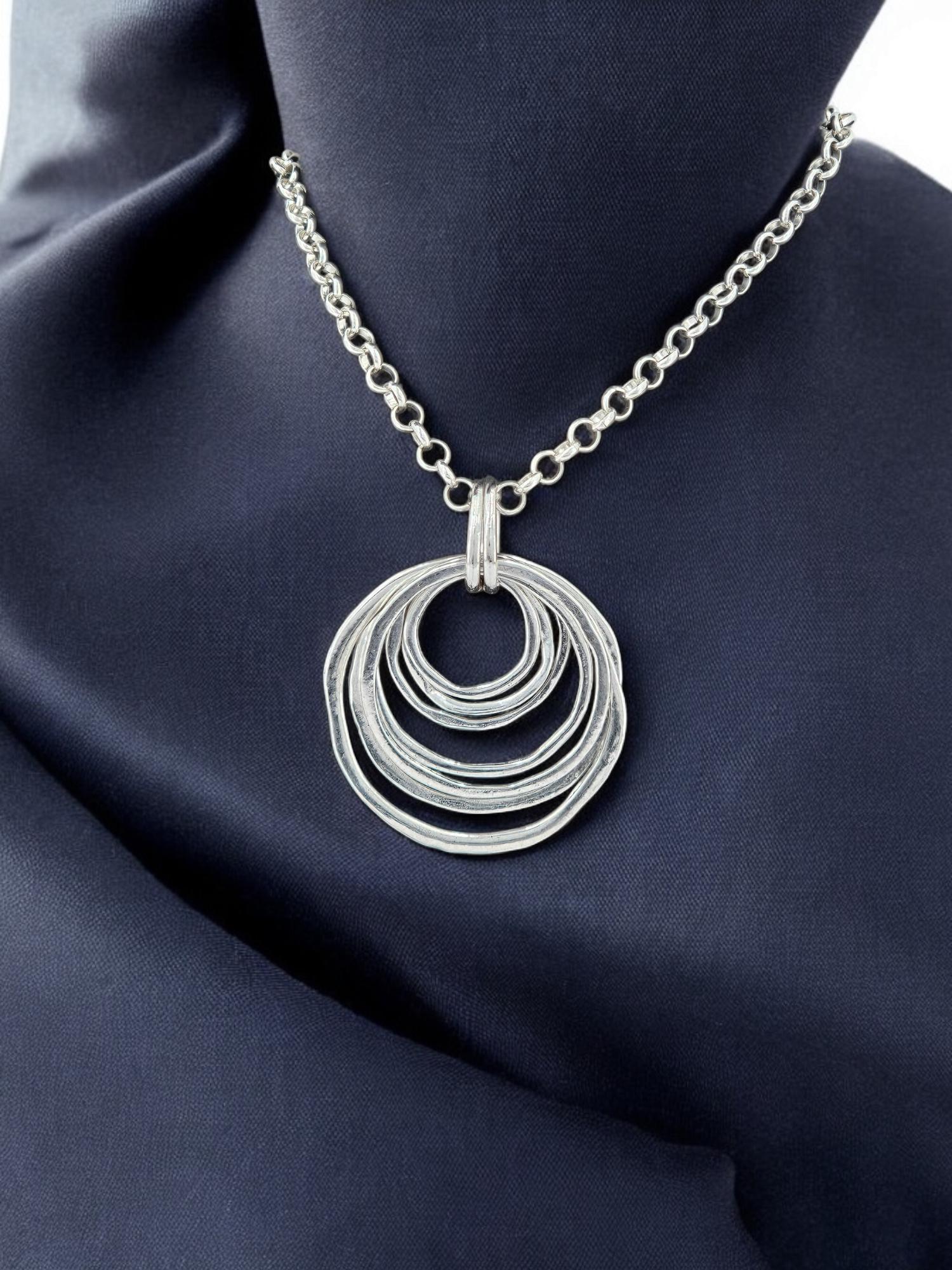 Bold Multi-Ring Pendant Necklace – Chunky Rolo Chain with Unique Silver Links – Statement Jewelry- gift for women - Scultural necklace