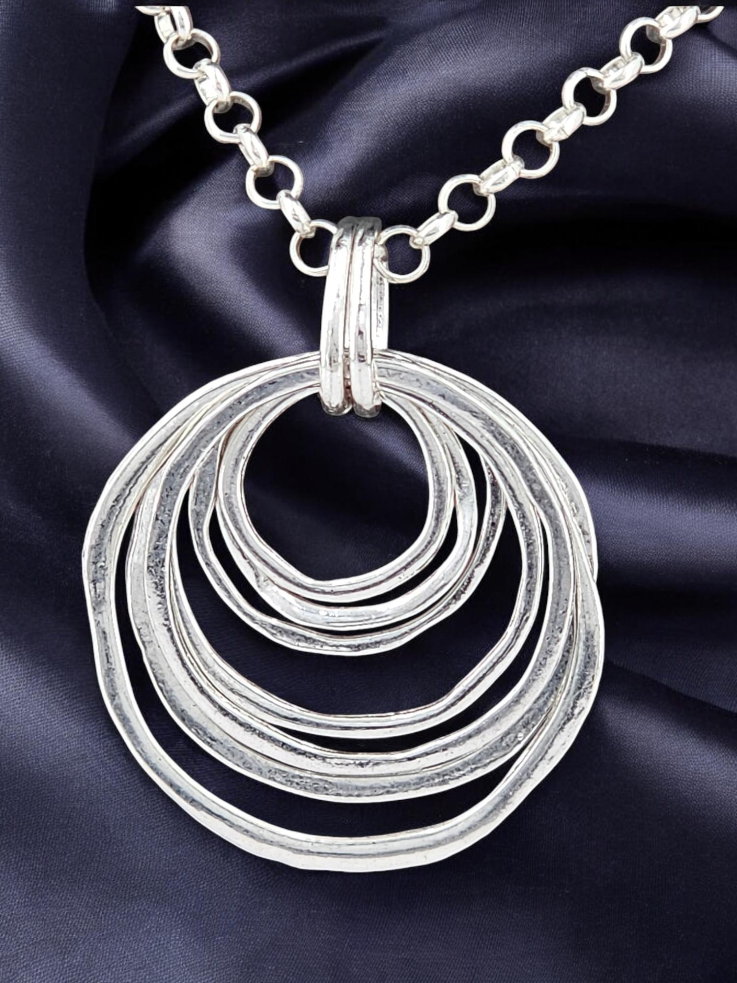 Bold Multi-Ring Pendant Necklace – Chunky Rolo Chain with Unique Silver Links – Statement Jewelry- gift for women - Scultural necklace