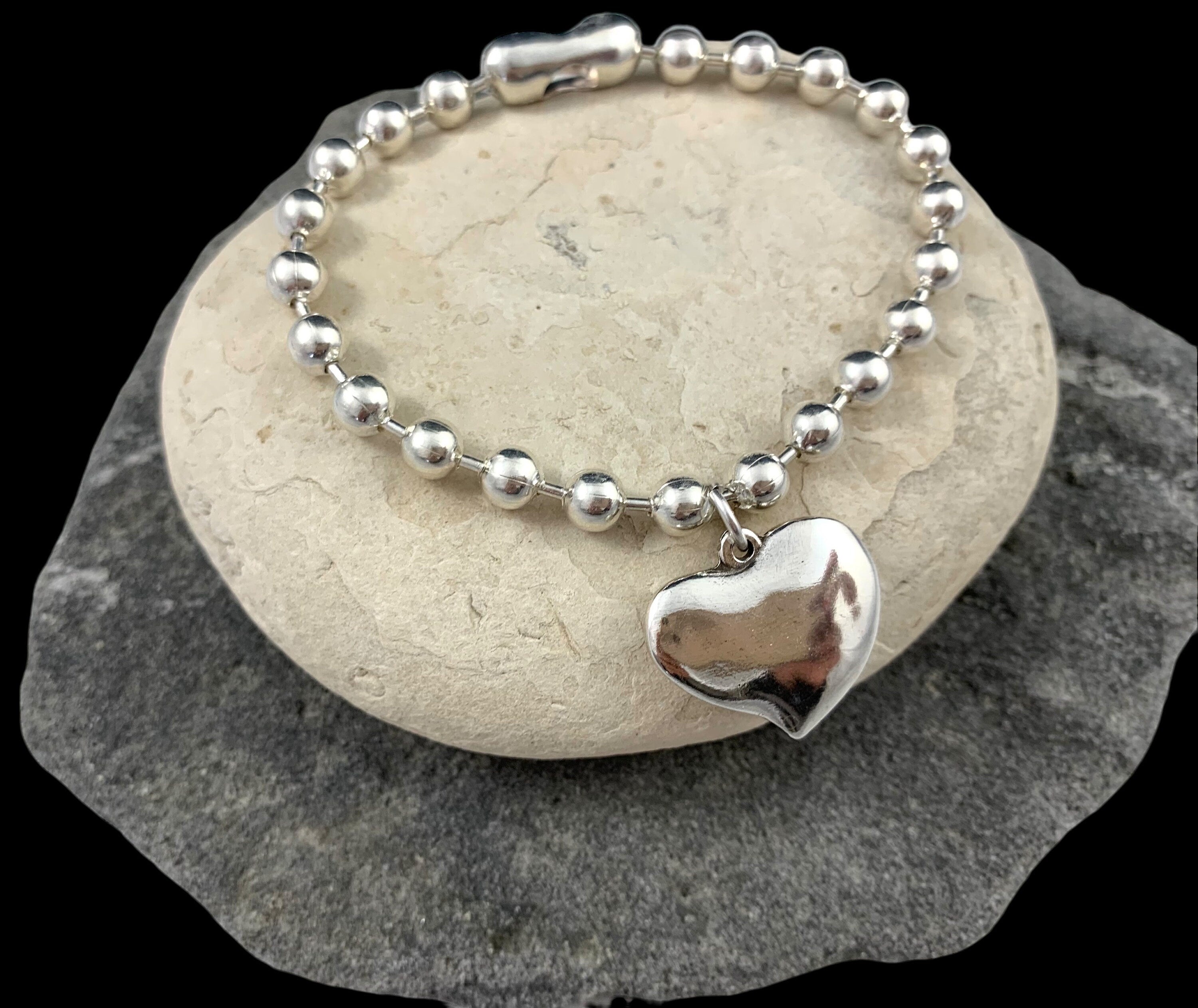 Chunky silver balls chain bracelet with heart pendant, bold balls chain bracelet, thick chain bracelet, unique gift for birthday, women gift