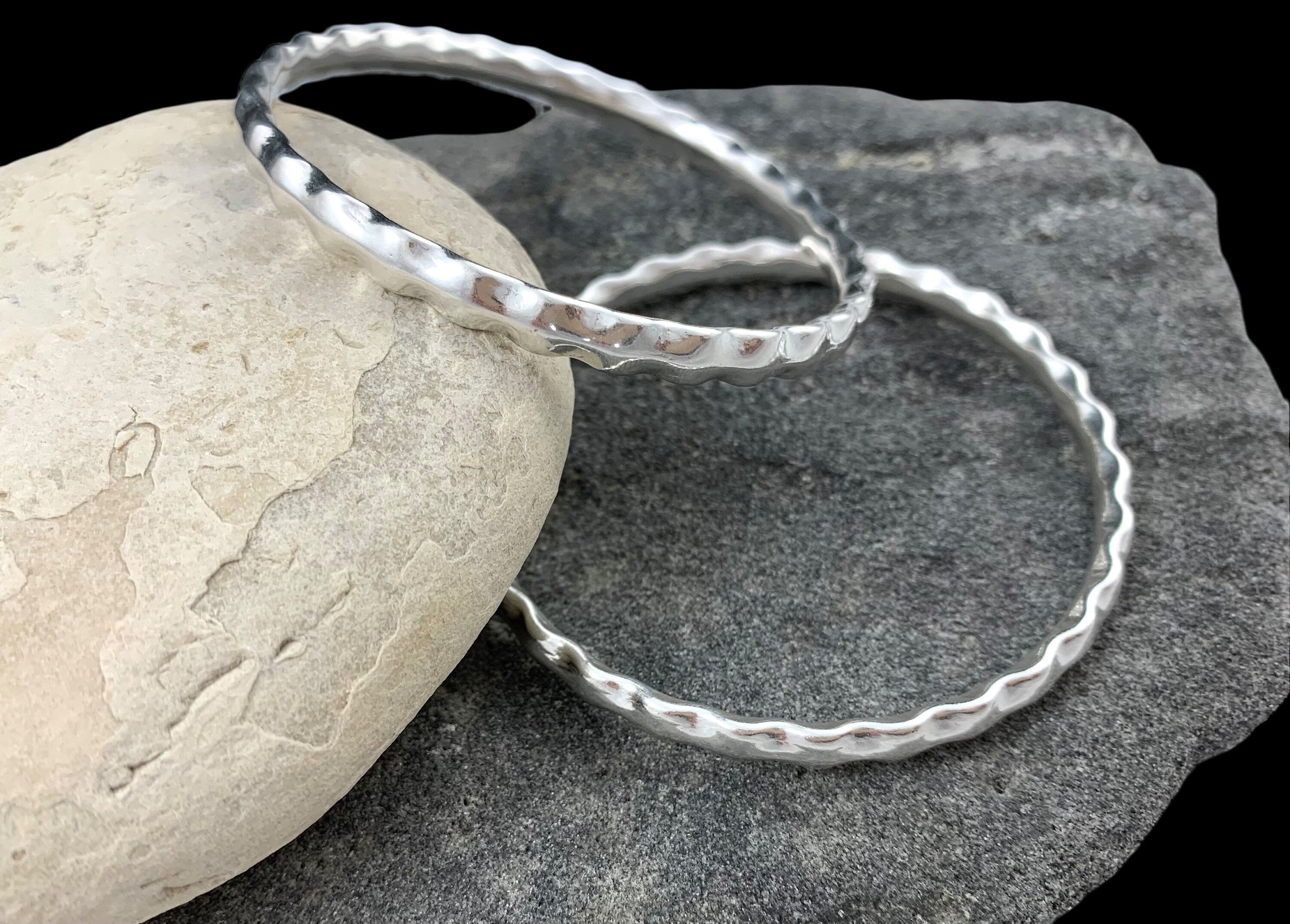 Shiny sterling silver plated hammered bangle, heart engraved bangle, stackable silver bangle bracelet, silver cuff bracelet, rigid bangle
