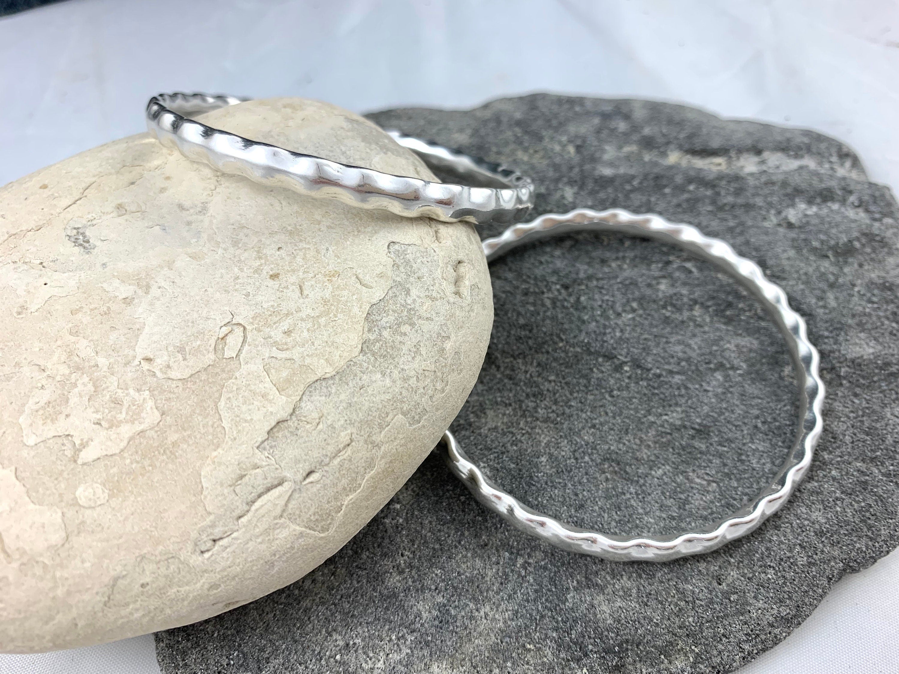 Shiny sterling silver plated hammered bangle, heart engraved bangle, stackable silver bangle bracelet, silver cuff bracelet, rigid bangle