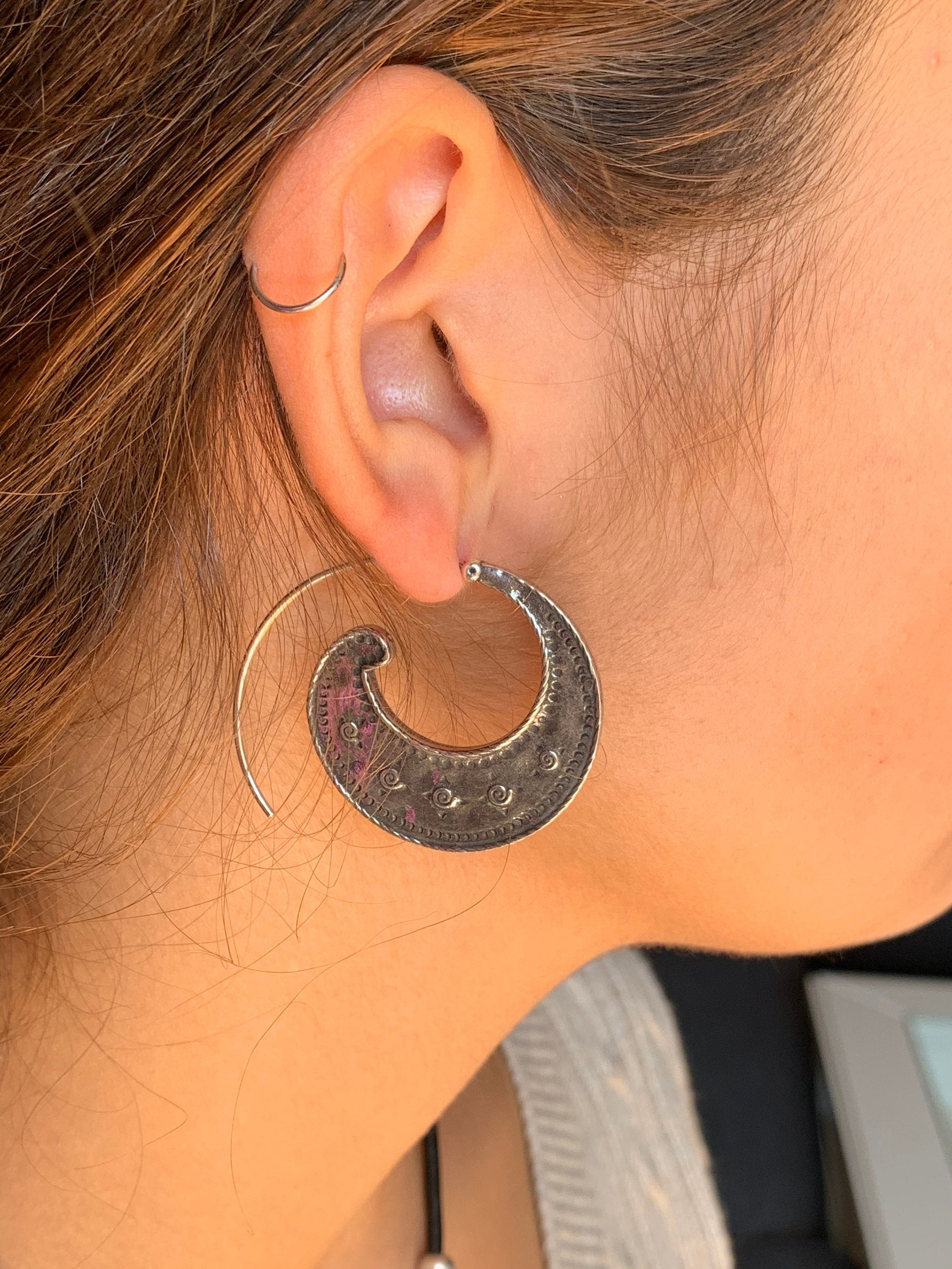 spiral silver silver tribal bohemian style carved earrings in the shape of mandala, original design ethnic silver earrings, gift for friend