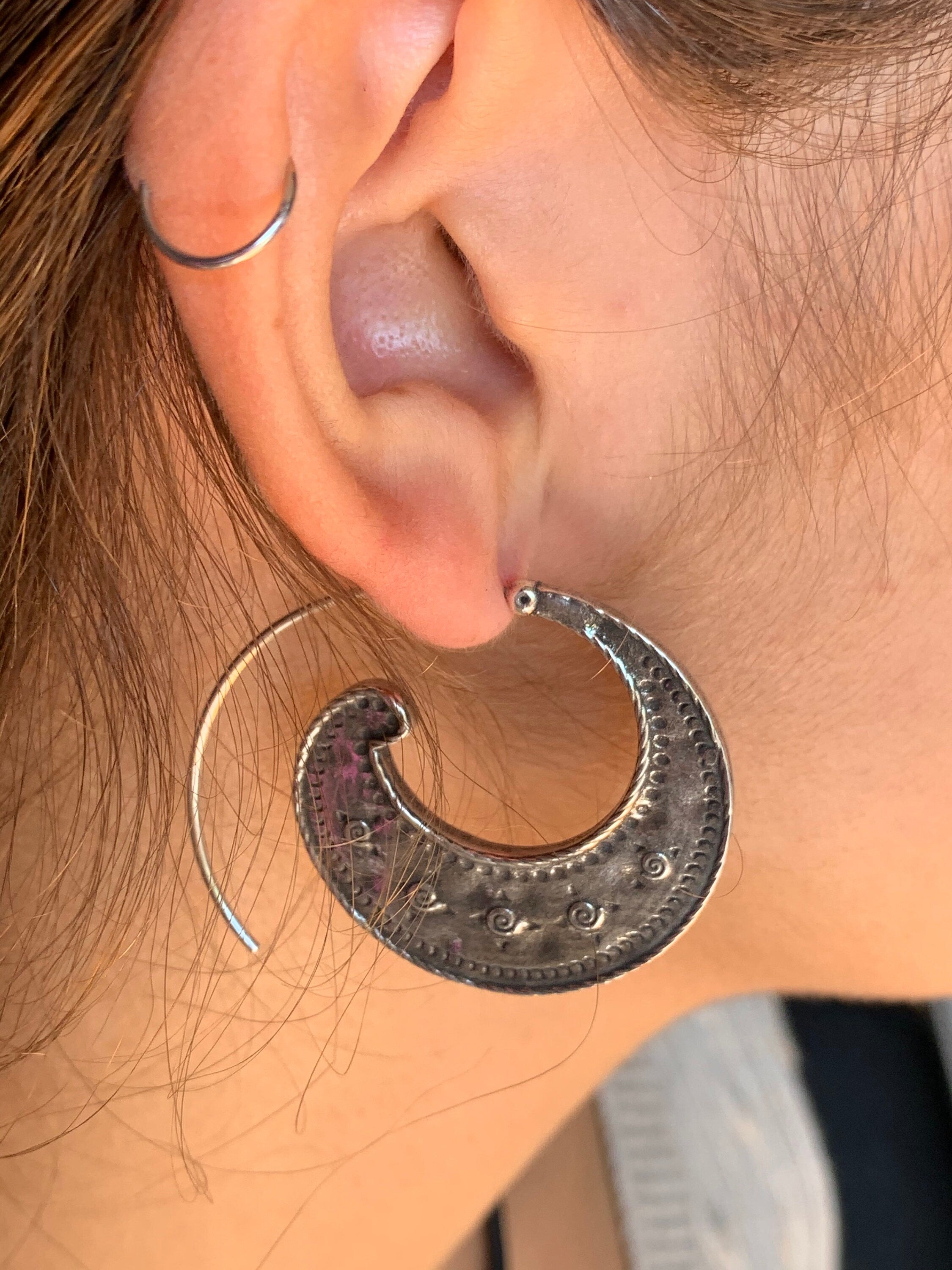 spiral silver silver tribal bohemian style carved earrings in the shape of mandala, original design ethnic silver earrings, gift for friend