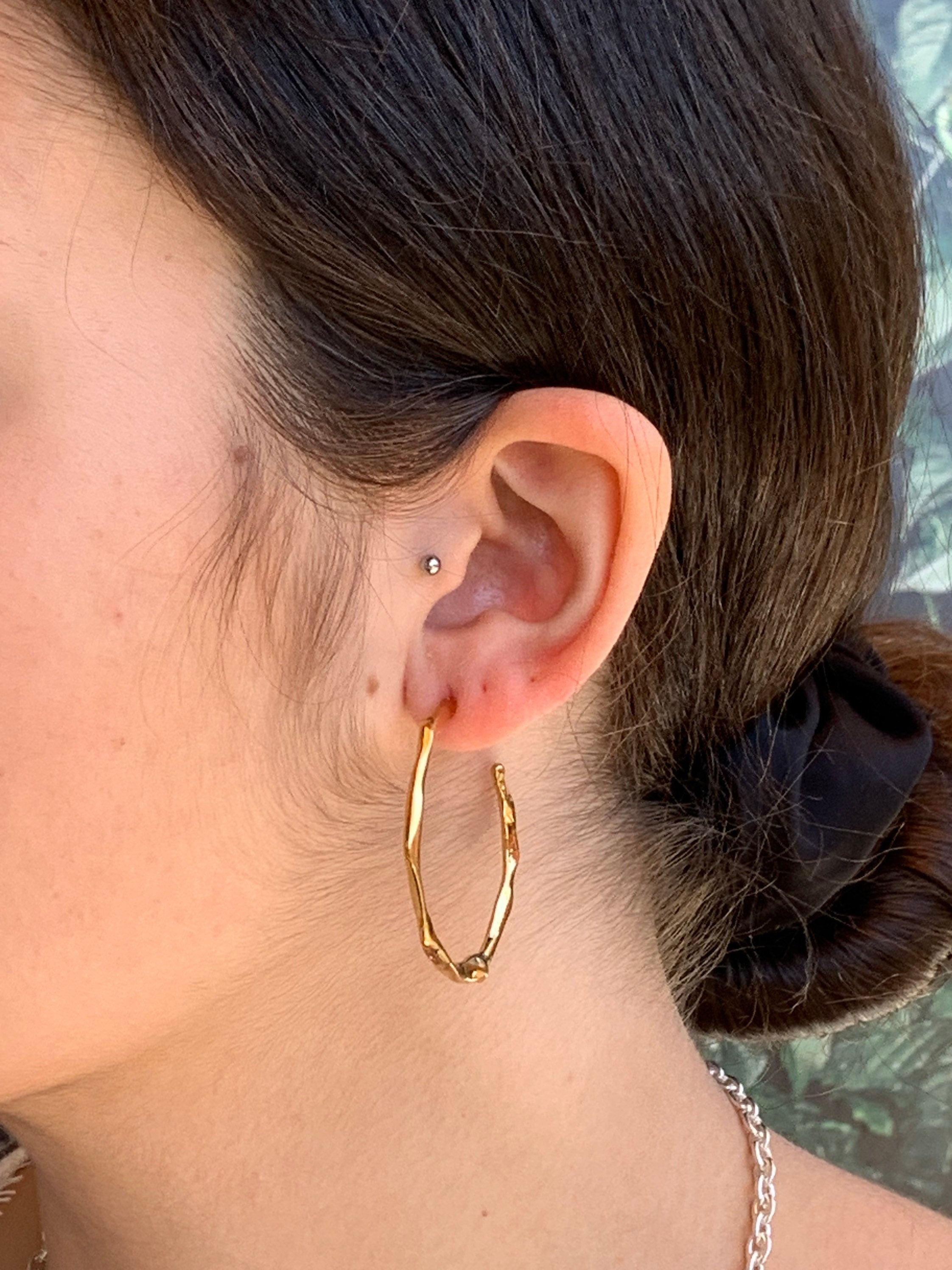big gold hammered hoop earring for women, statement silver hoop earrings, chunky hoop earrings, large hoop earrings, gift for sister,