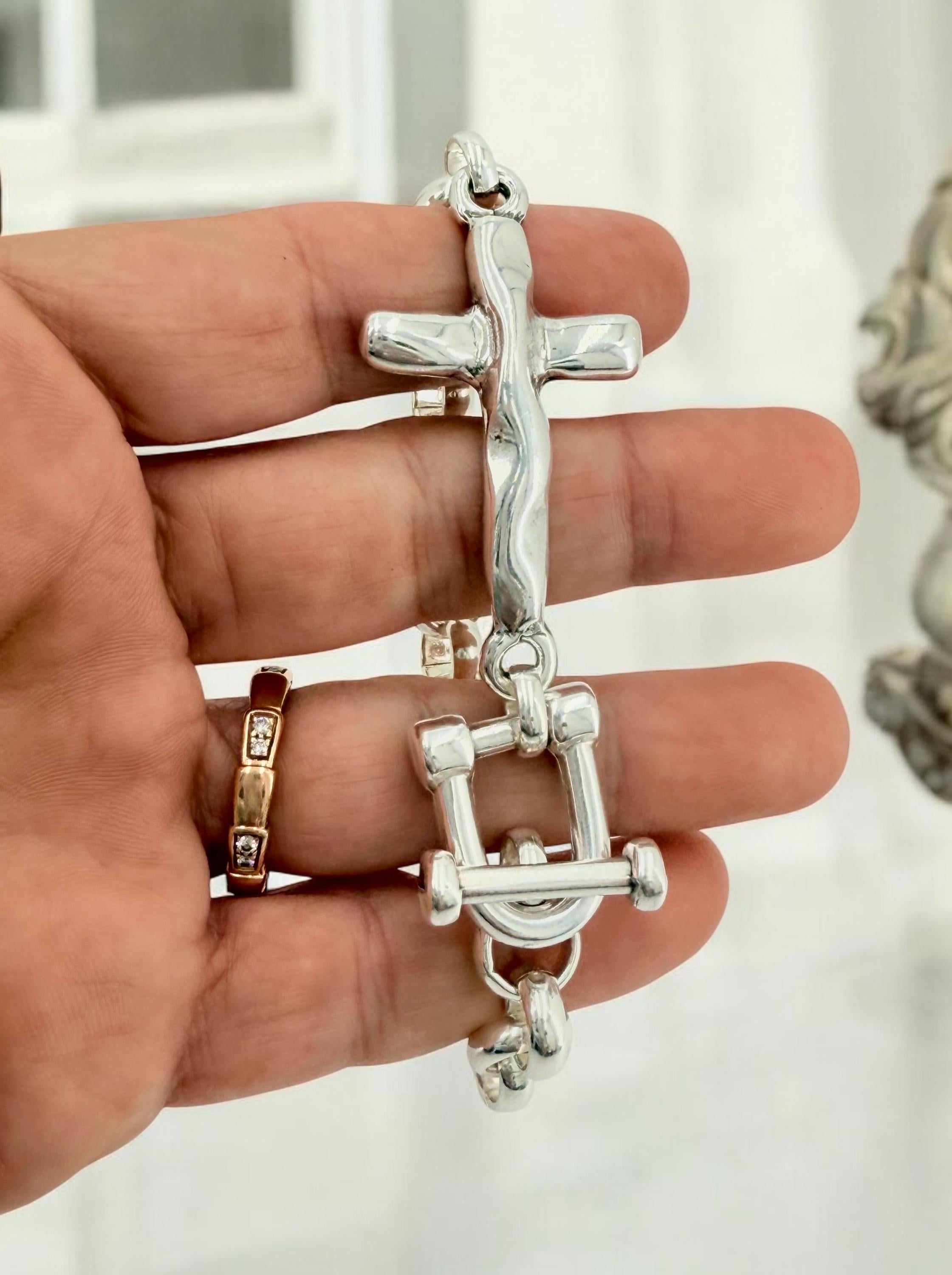 Chunky Silver chain bracelet with cross, bold link rolo bracelet, heavyweight toggle bracelet, bold bracelet, uno de 50 style, women gift
