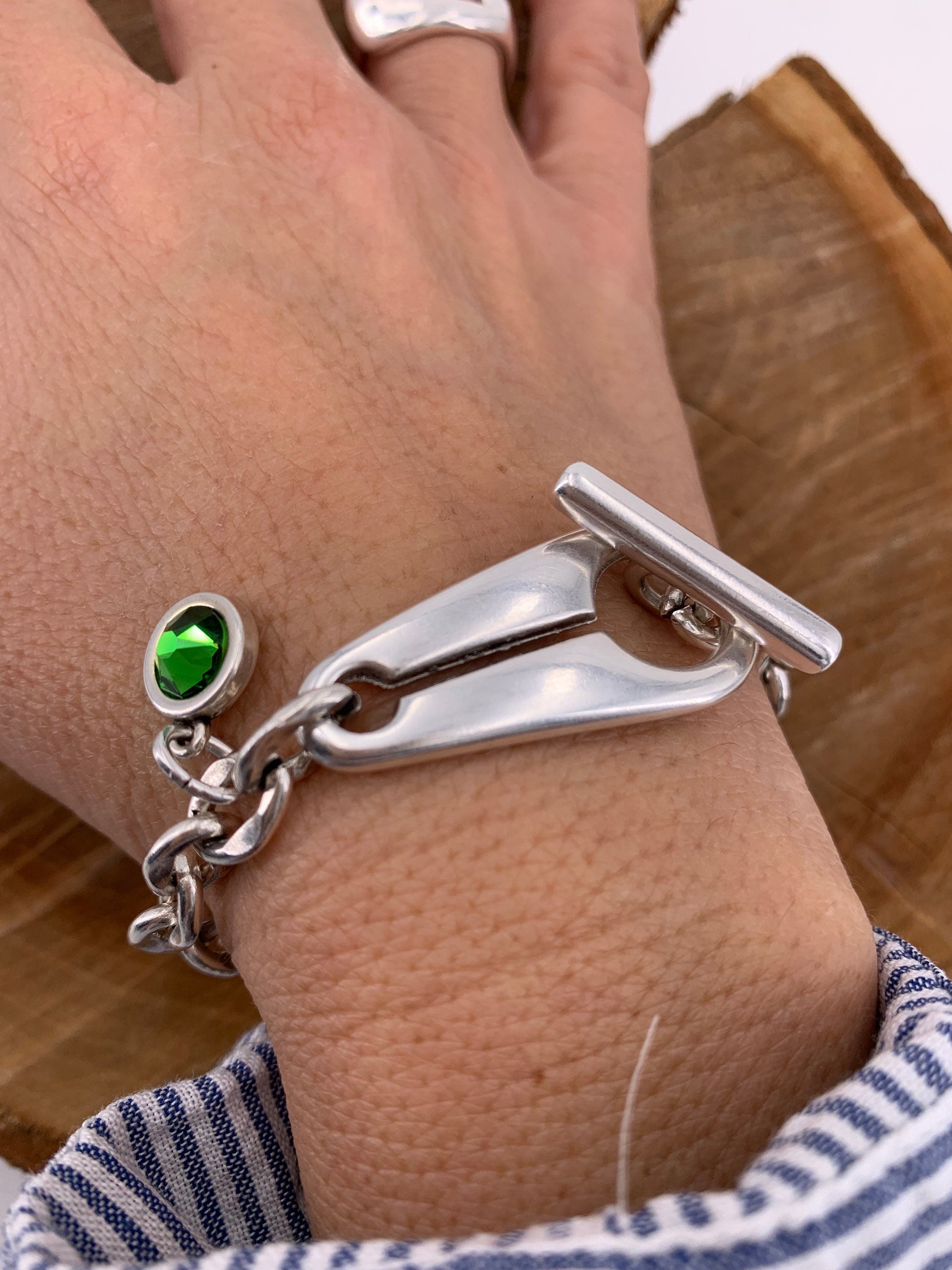 Chunky Silver Chain Bracelet – Large Steel Links – Swarovski Charm – Modern Toggle Clasp – Custom Fit Jewelry, uno de 59 Style
