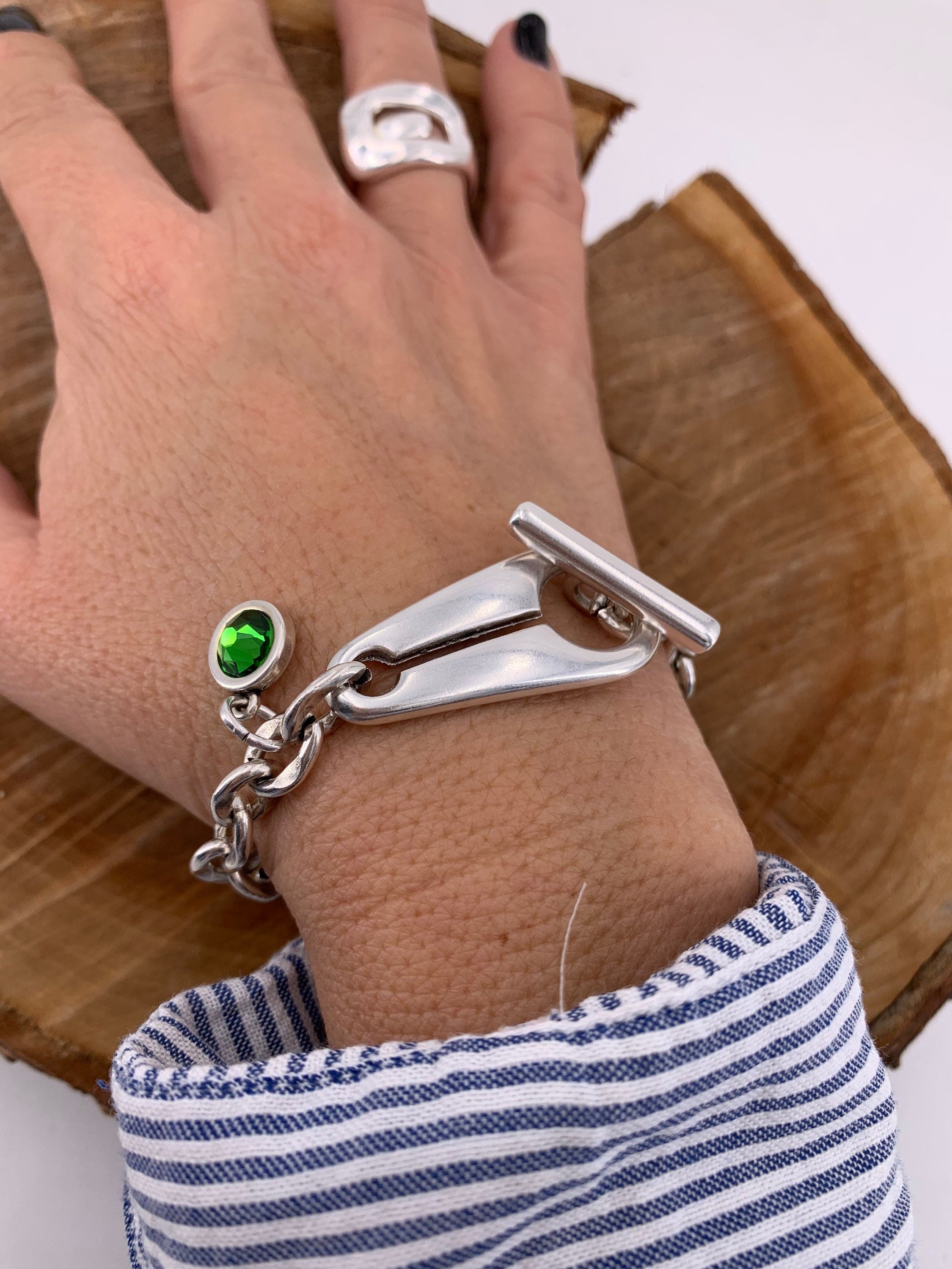 Chunky Silver Chain Bracelet – Large Steel Links – Swarovski Charm – Modern Toggle Clasp – Custom Fit Jewelry, uno de 59 Style