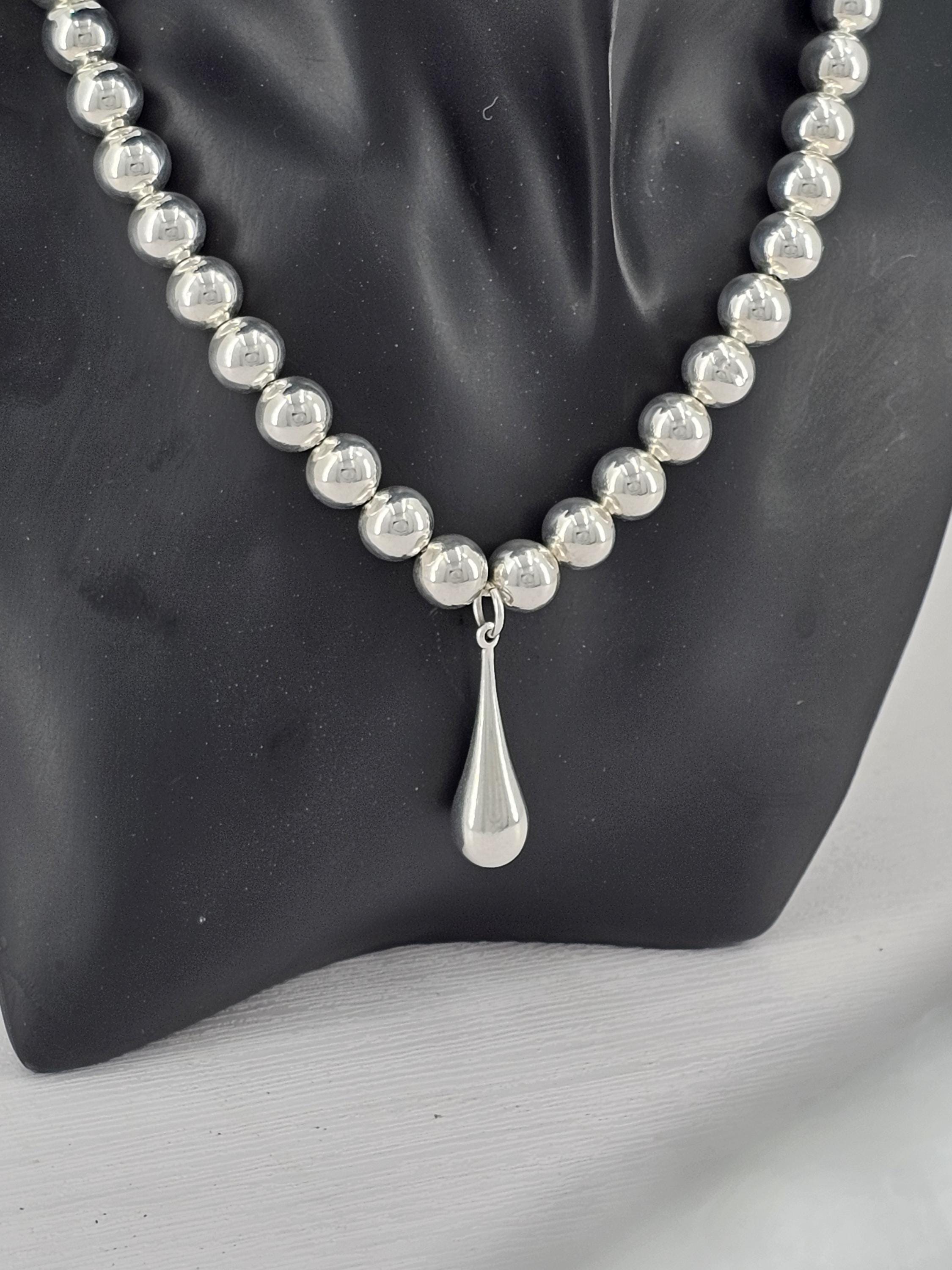 chunky silver drop necklace, elegant silver drop necklace, drop necklace, vintage necklace, uno de 50 style, elegant classic necklace