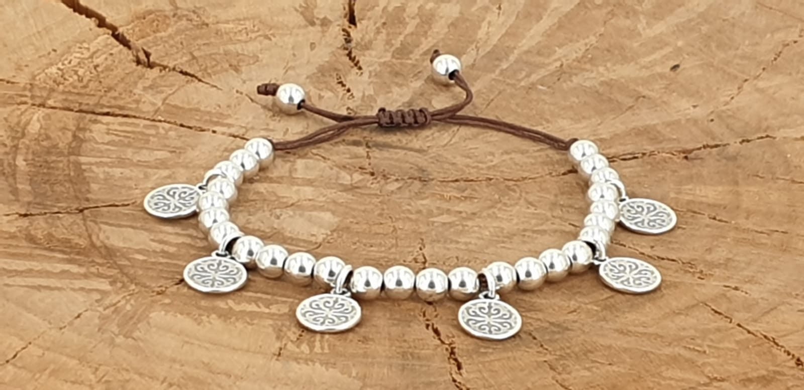 Silver beads and charms bracelet, adjustable dangle disc bracelet, silver bracelet, bohemian bracelet, tribal bracelet, uno de 50 style,