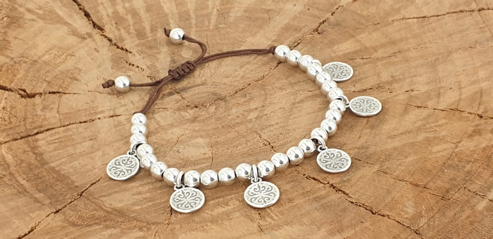Silver beads and charms bracelet, adjustable dangle disc bracelet, silver bracelet, bohemian bracelet, tribal bracelet, uno de 50 style,