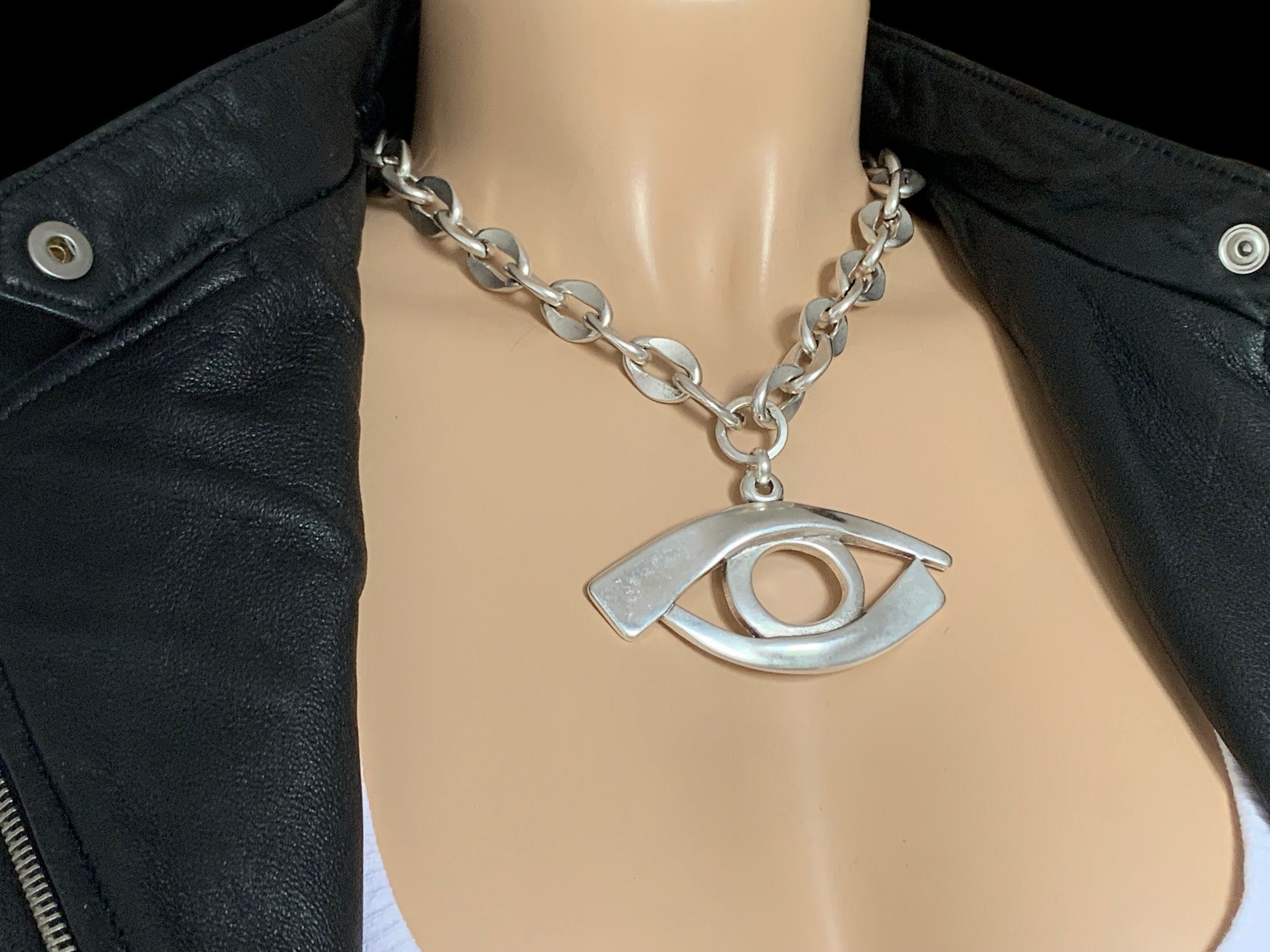Statement protector eye pendant, chunky silver heavy chain necklace, big pendant silver chain necklace, solid necklace, chunky silver choker