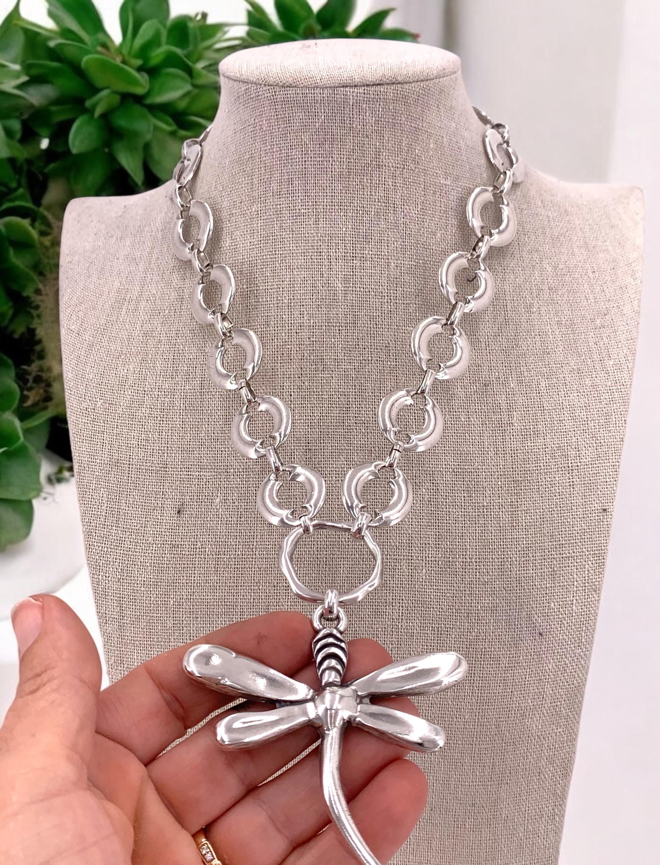 Big dragonfly pendant necklace, chunky heavyweight silver chain necklace, large pendant chain necklace, statement necklace, uno de 50 style