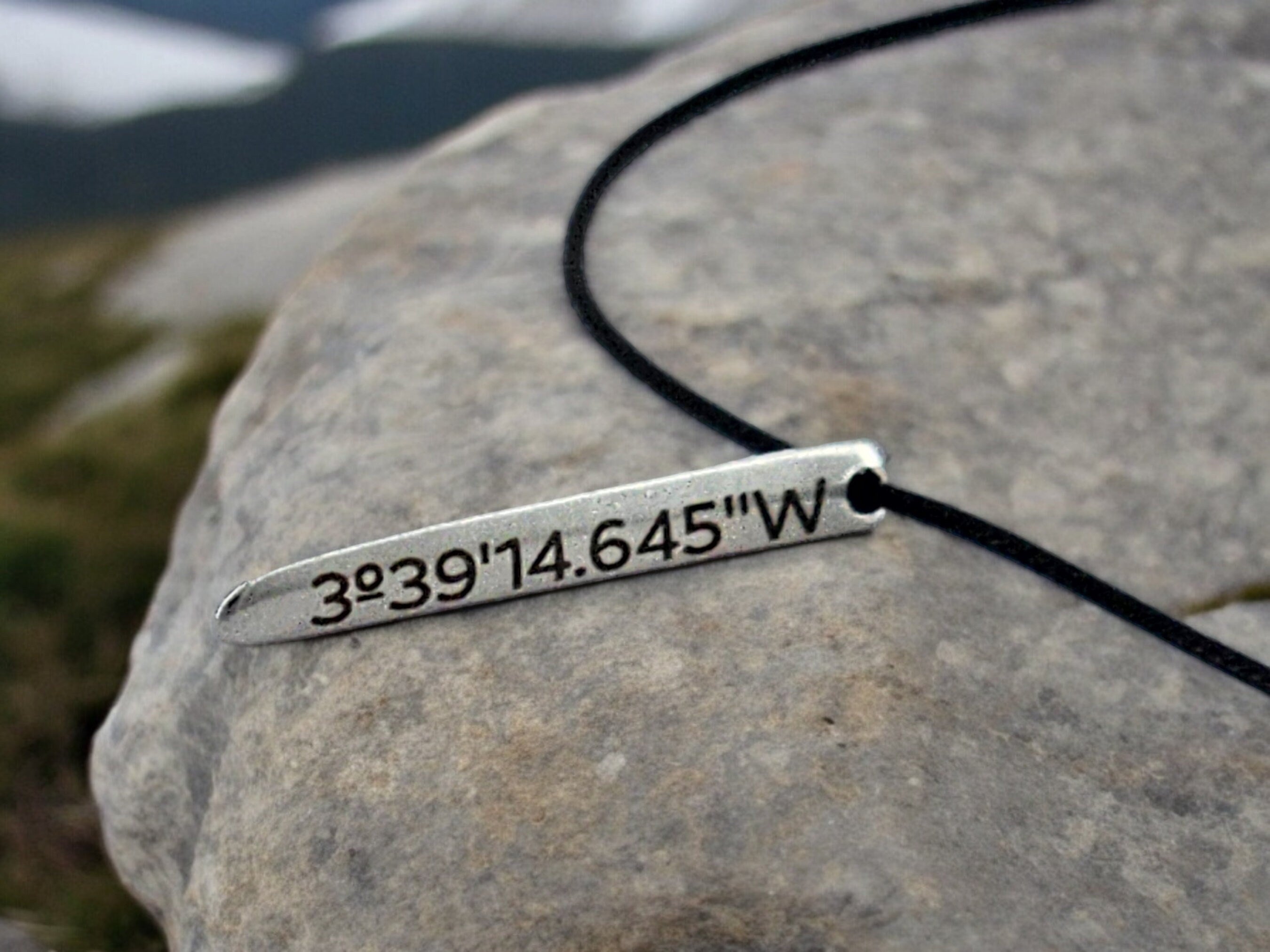 Customized Minimalist Engravable Pendant Necklace, Custom Coordinates, Dates or Names – Adjustable Cord for Everyday Style, customized gift