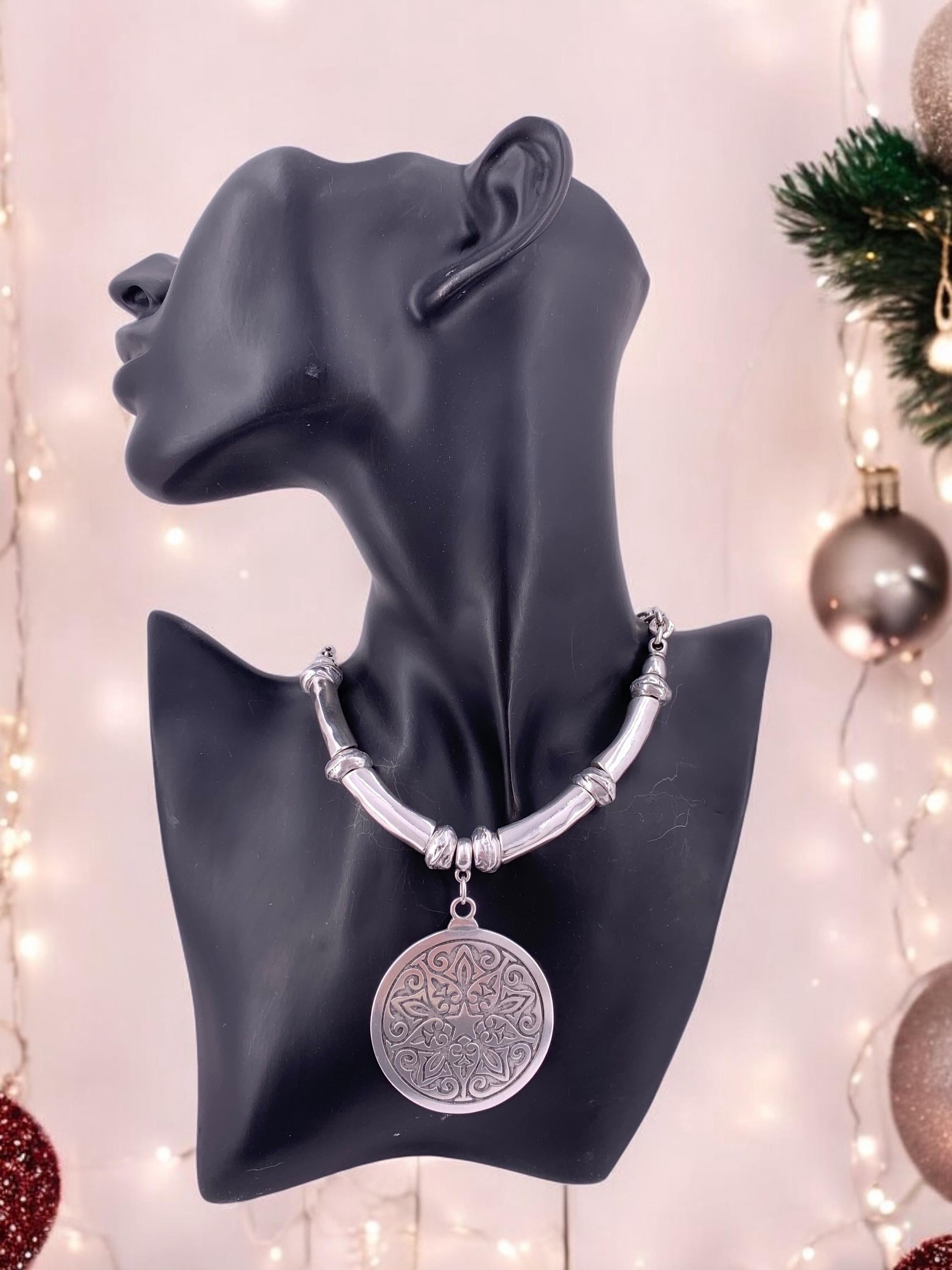 Chunky pendant necklace with big statement tribal circle, heavyweight necklace, voluminous necklace, bold silver chain necklace, gift