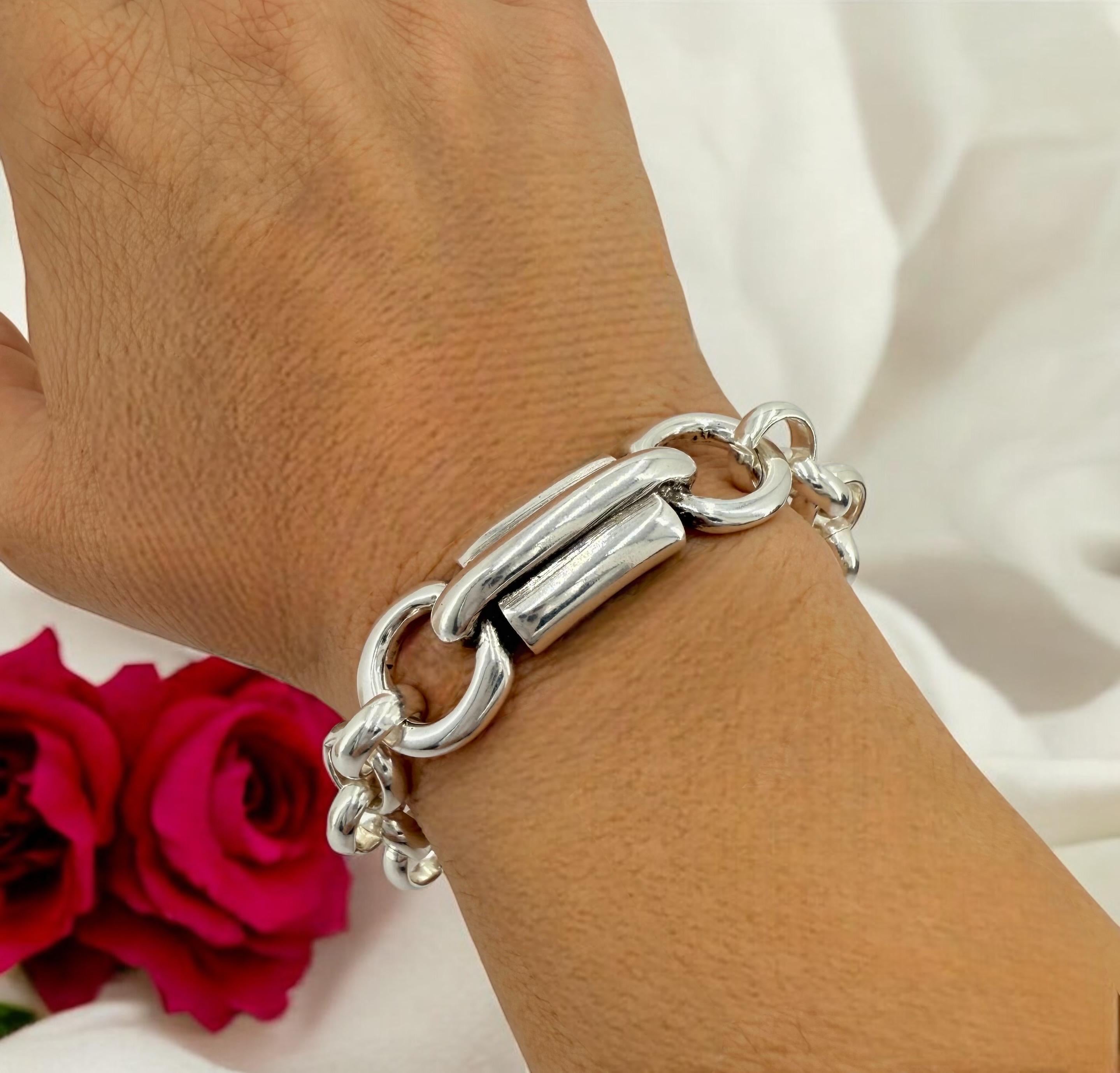 Chunky silver  bracelet, bold toggle bracelet, thick chain bracelet, reversible bracelet, uno de 50 style, heavyweight bracelet, women gift