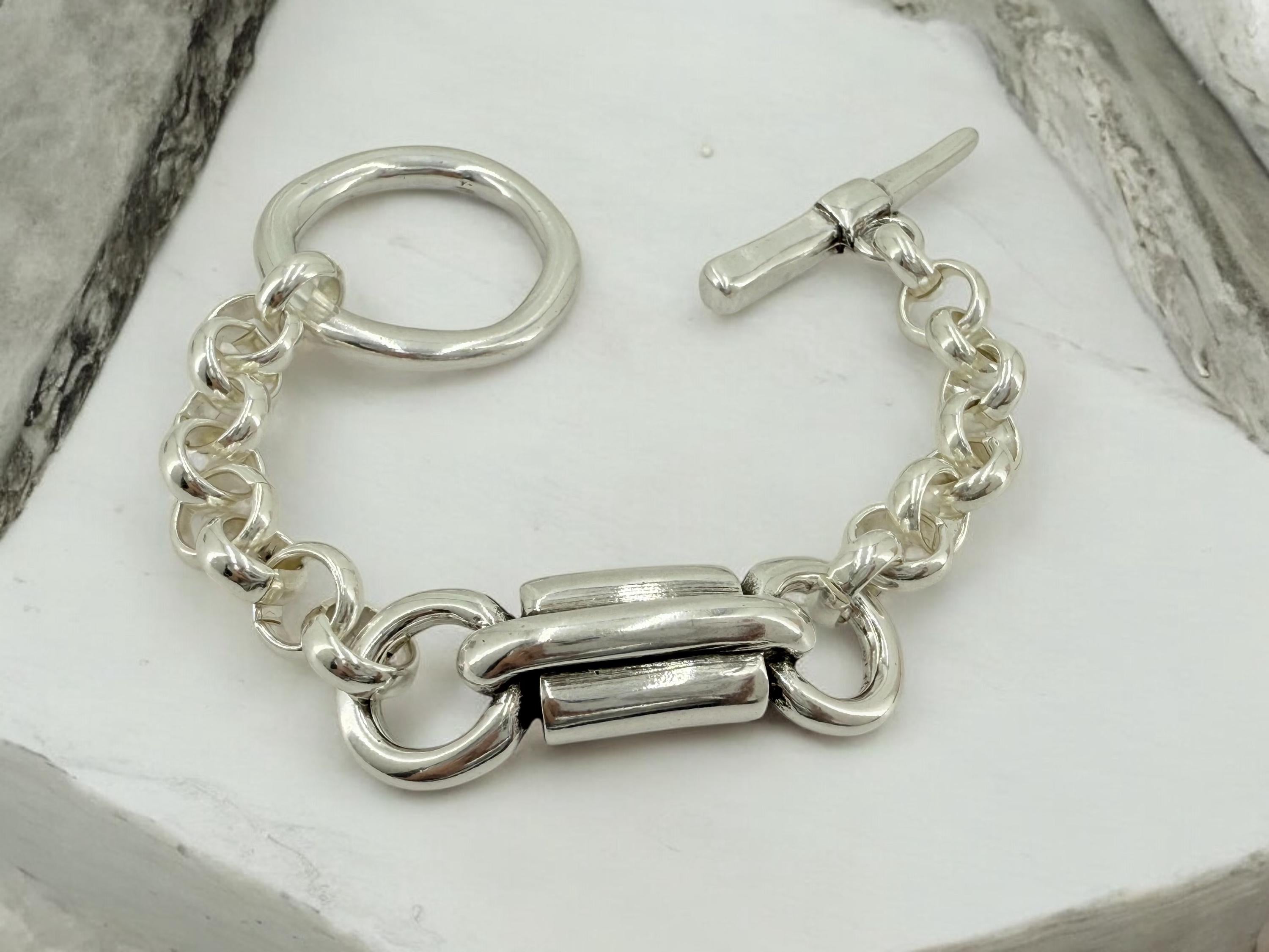 Chunky silver  bracelet, bold toggle bracelet, thick chain bracelet, reversible bracelet, uno de 50 style, heavyweight bracelet, women gift