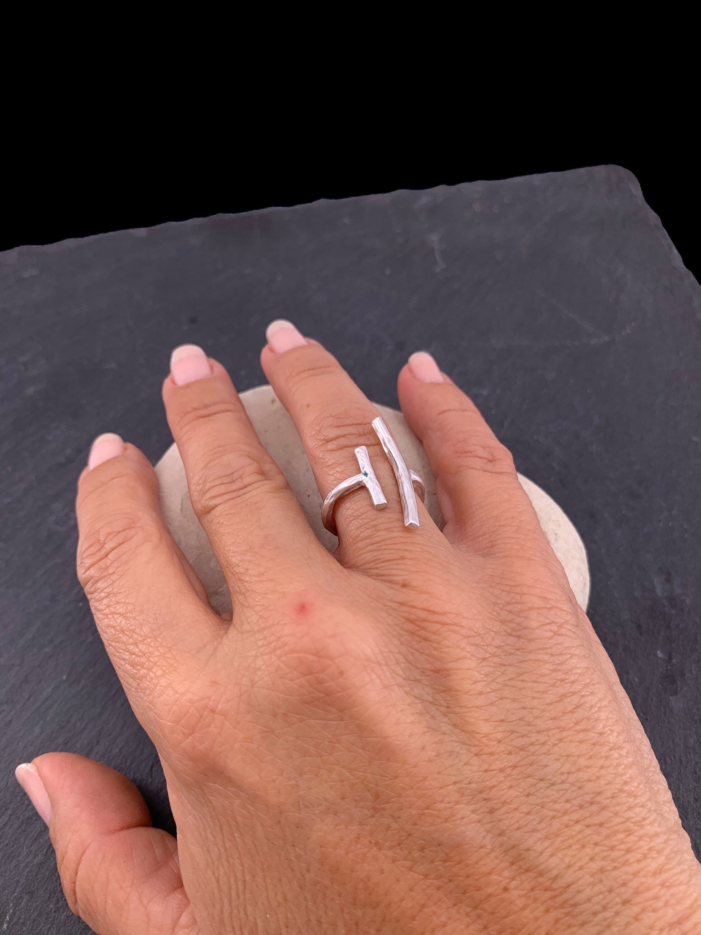 Dainty parallels bars Silver ring, adjustable silver ring, asimetrical bars ring, bohemian dainty ring, gift for her, open silver ring