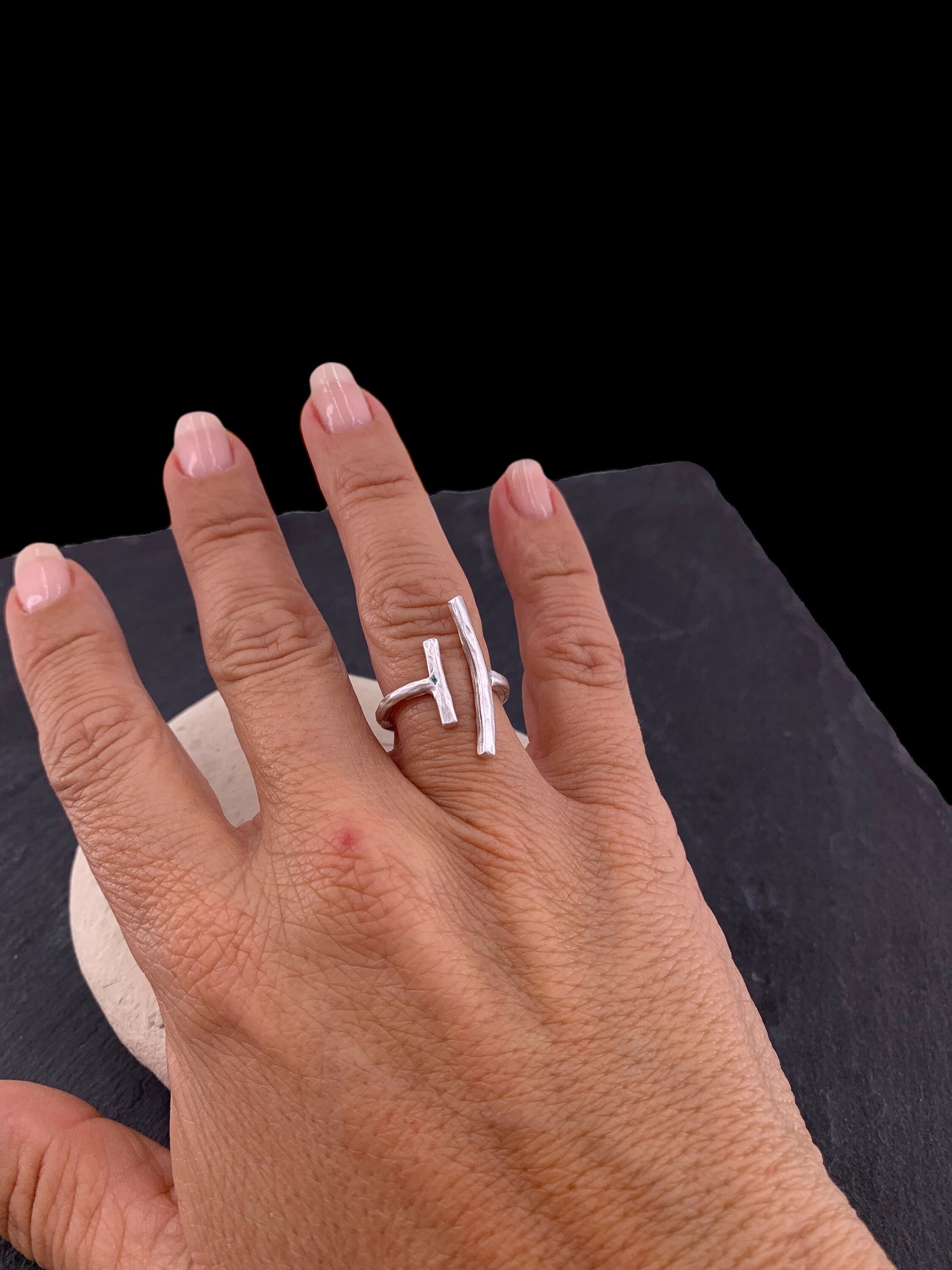 Dainty parallels bars Silver ring, adjustable silver ring, asimetrical bars ring, bohemian dainty ring, gift for her, open silver ring