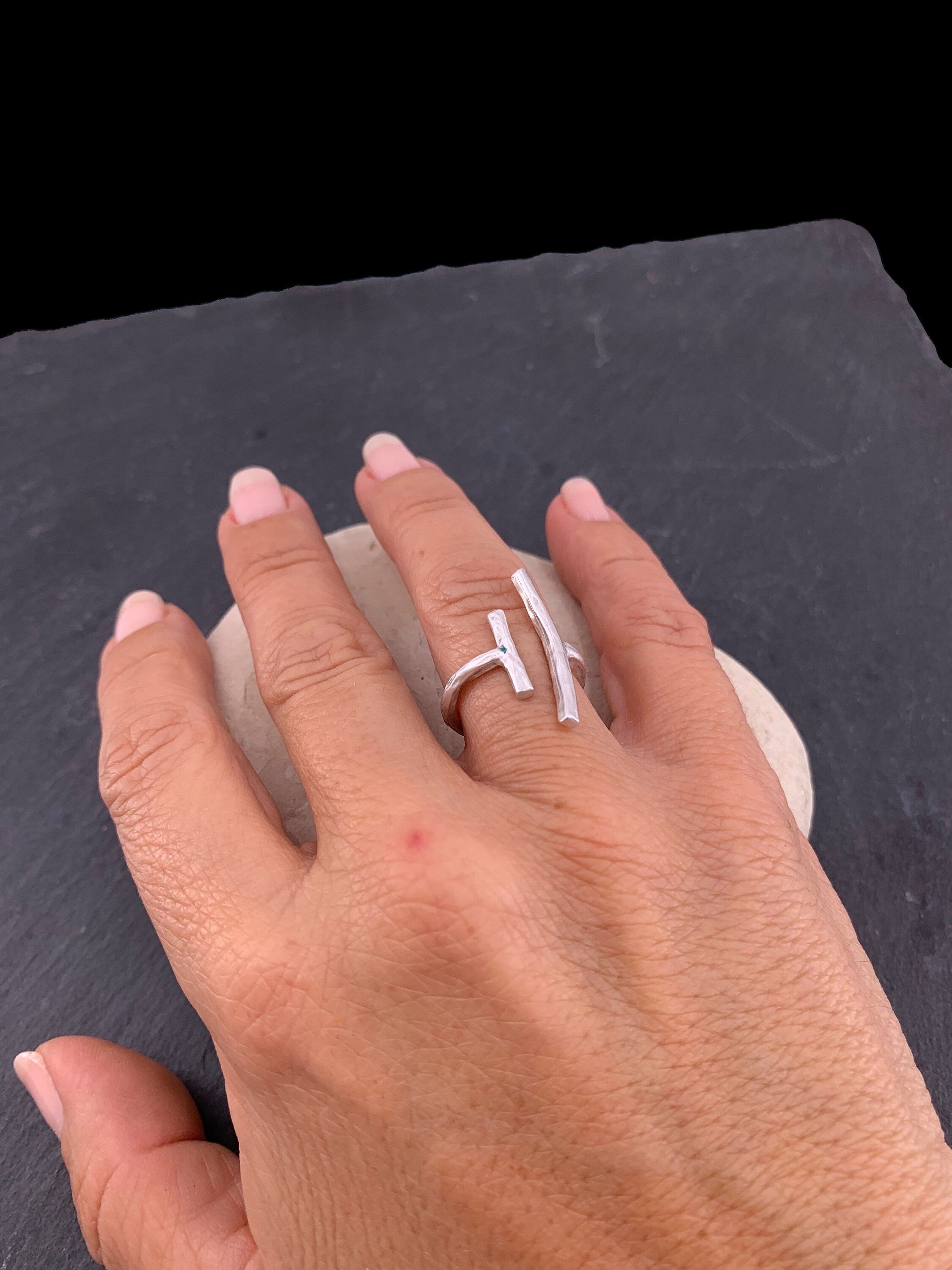 Dainty parallels bars Silver ring, adjustable silver ring, asimetrical bars ring, bohemian dainty ring, gift for her, open silver ring
